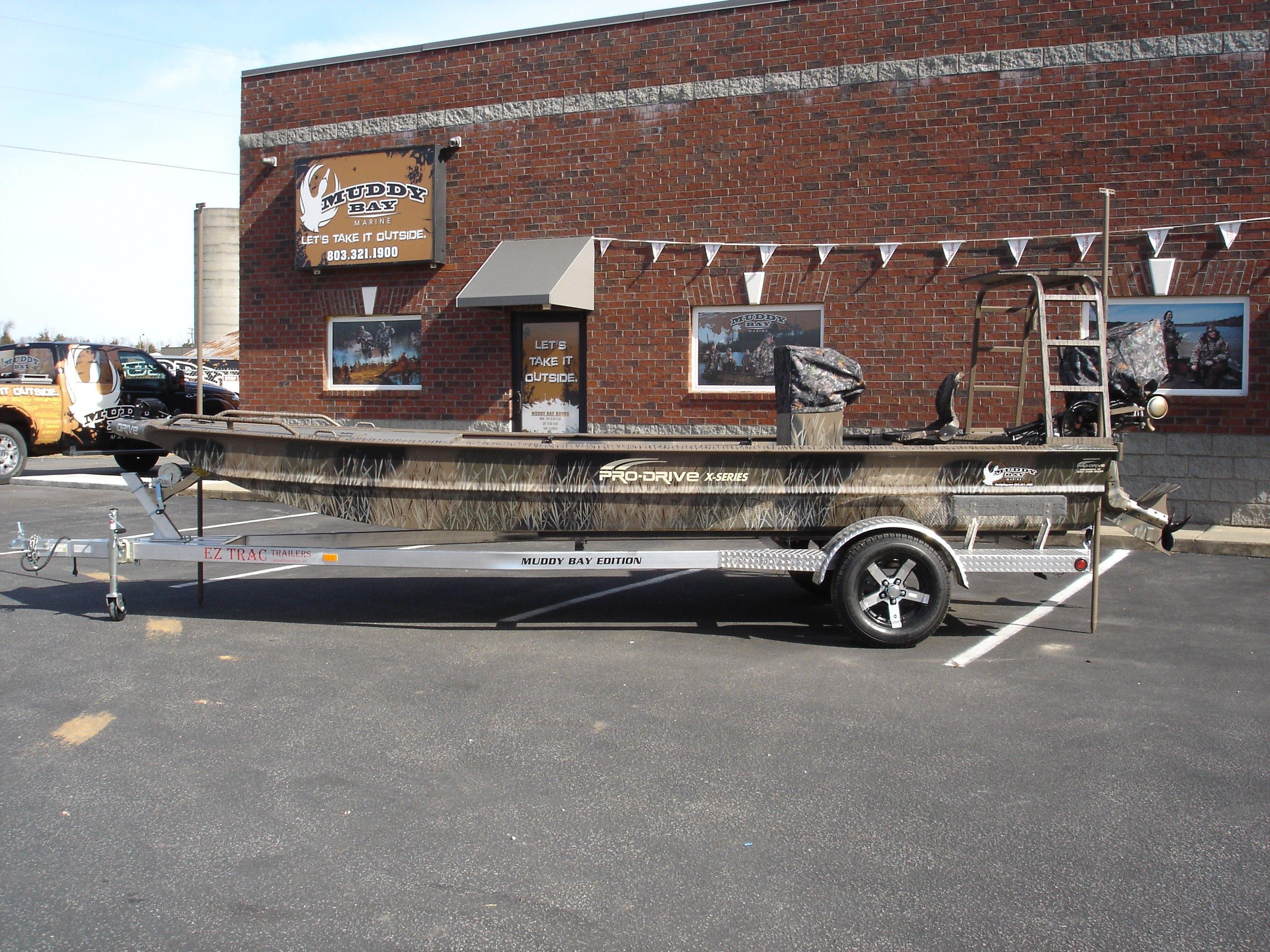 Muddy Bay ProDrive 1854 Center Console