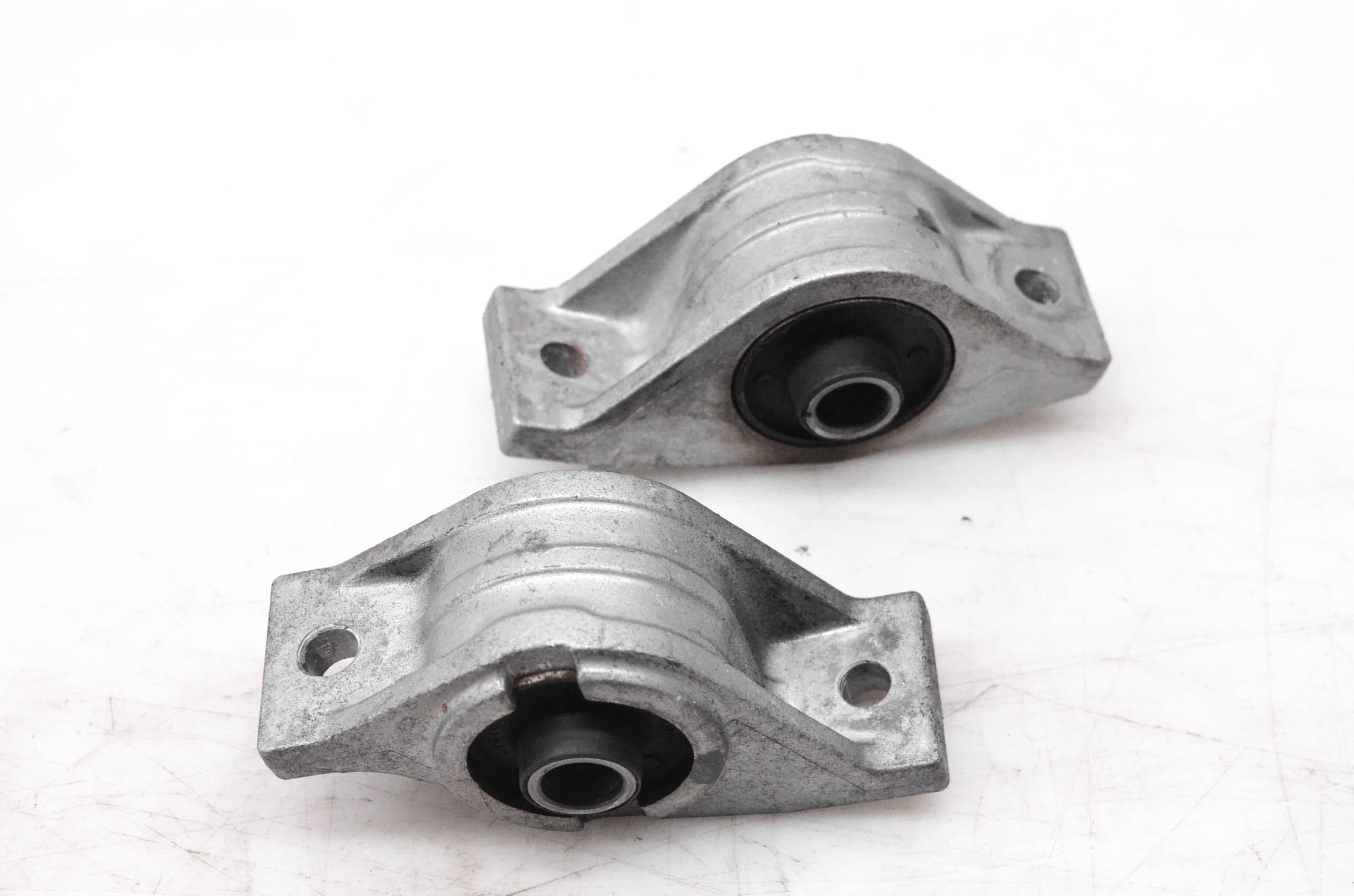 14 Arctic Cat XF 7000 Crosstour Front Left & Right Engine Motor Brackets Mounts 141"