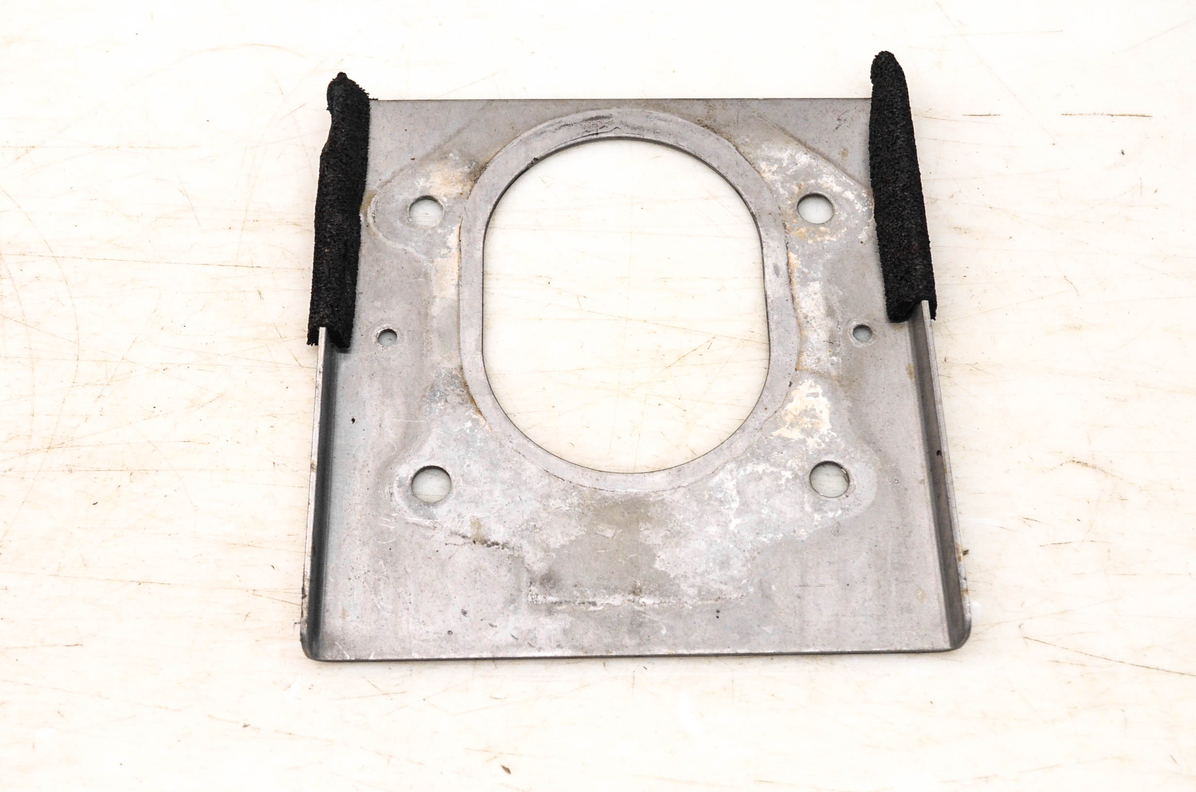 16 Yamaha FX HO Retaining Plate Bracket Mount FB1800R