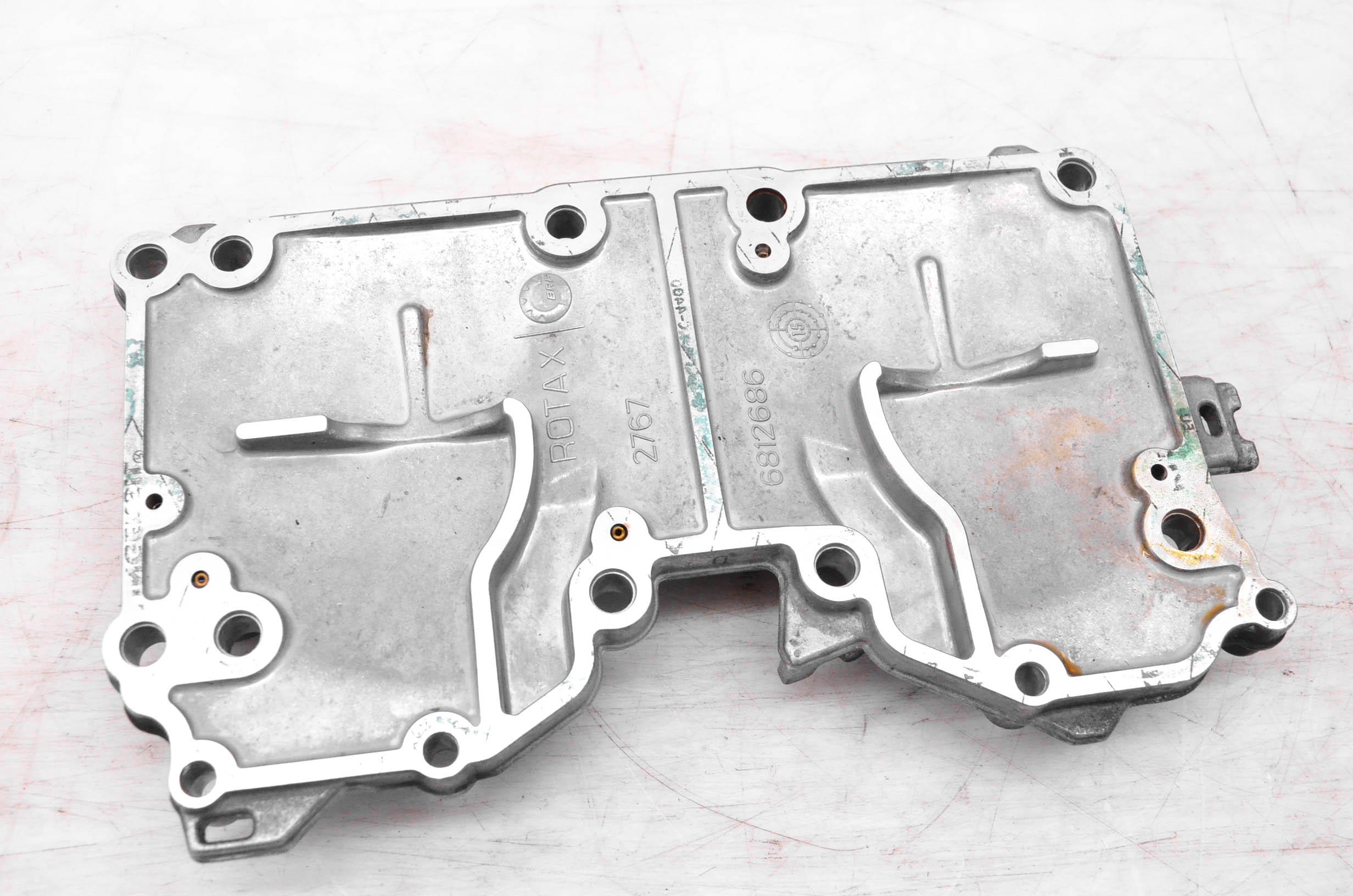 17 Ski-Doo Renegade 850 Adrenaline E-Tec Engine Oil Pan Cover 137"
