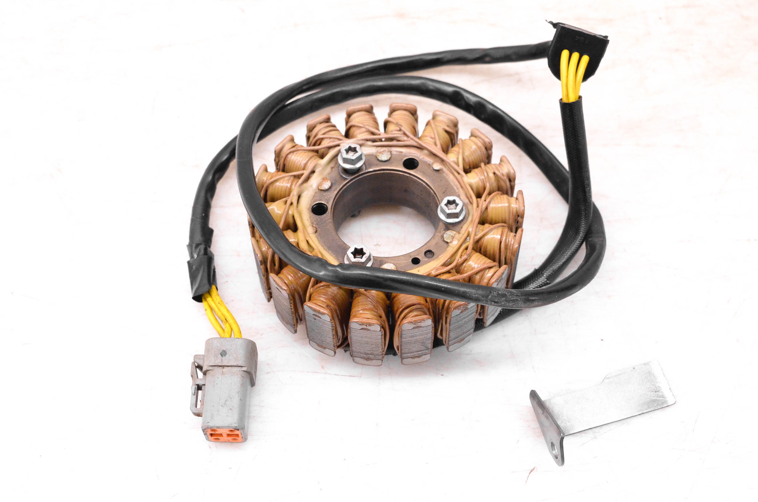 04 Can-Am Outlander 330 4x4 Stator Bombardier