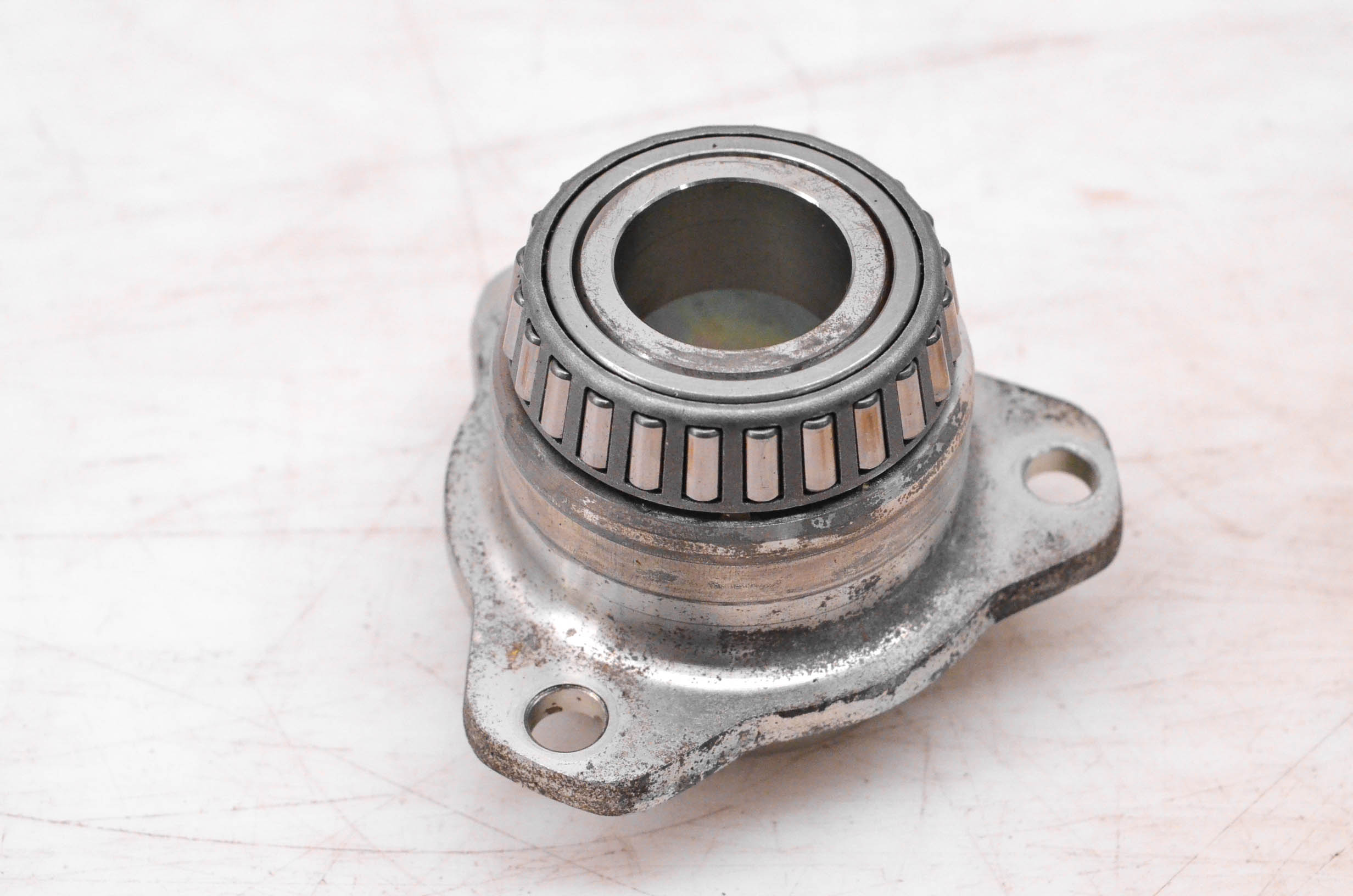 09 Yamaha TMax 500 Transmission Output Bearing Holder XP500