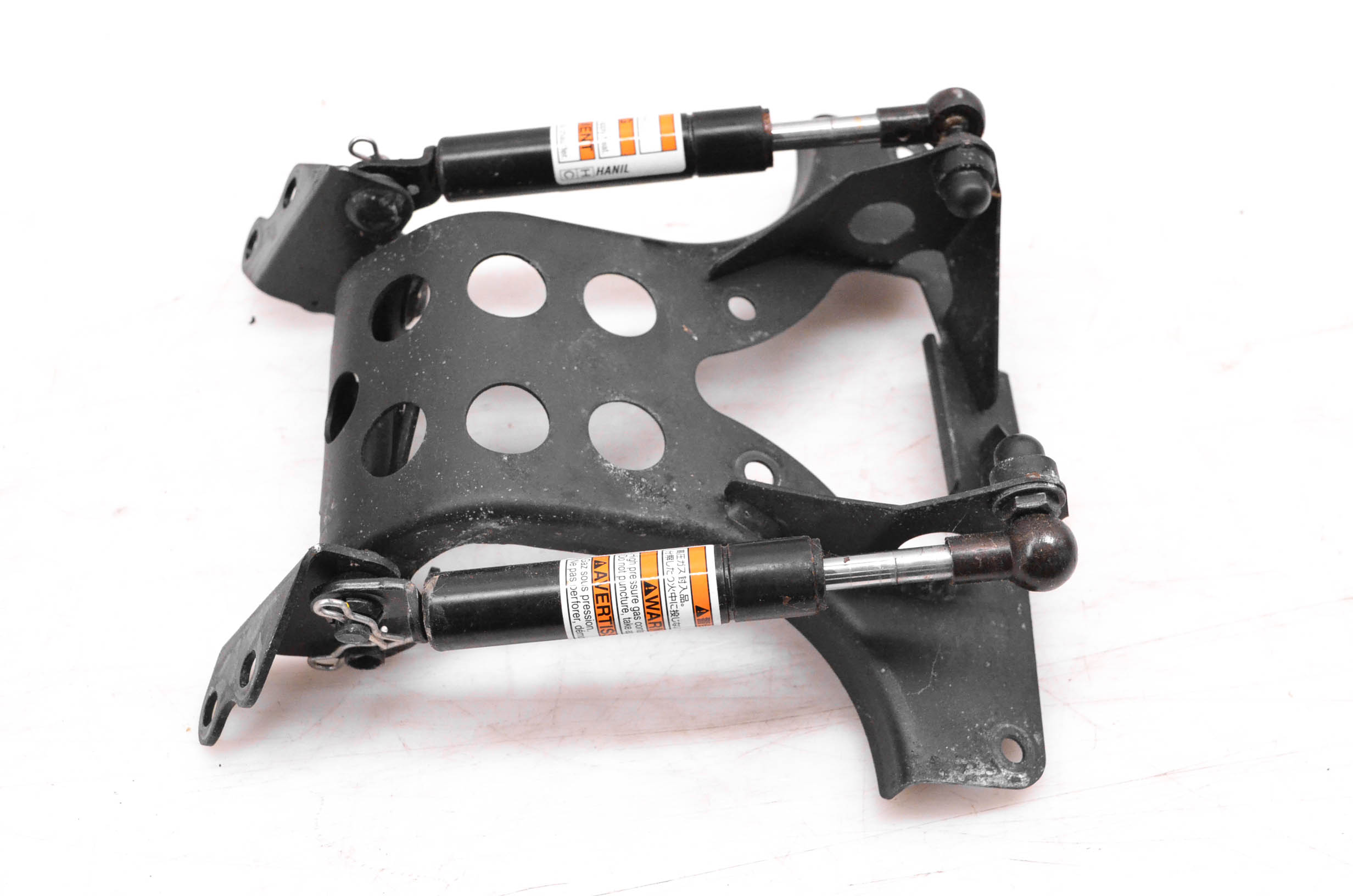 09 Yamaha TMax 500 Seat Hinge Latch & Stopper Shocks XP500