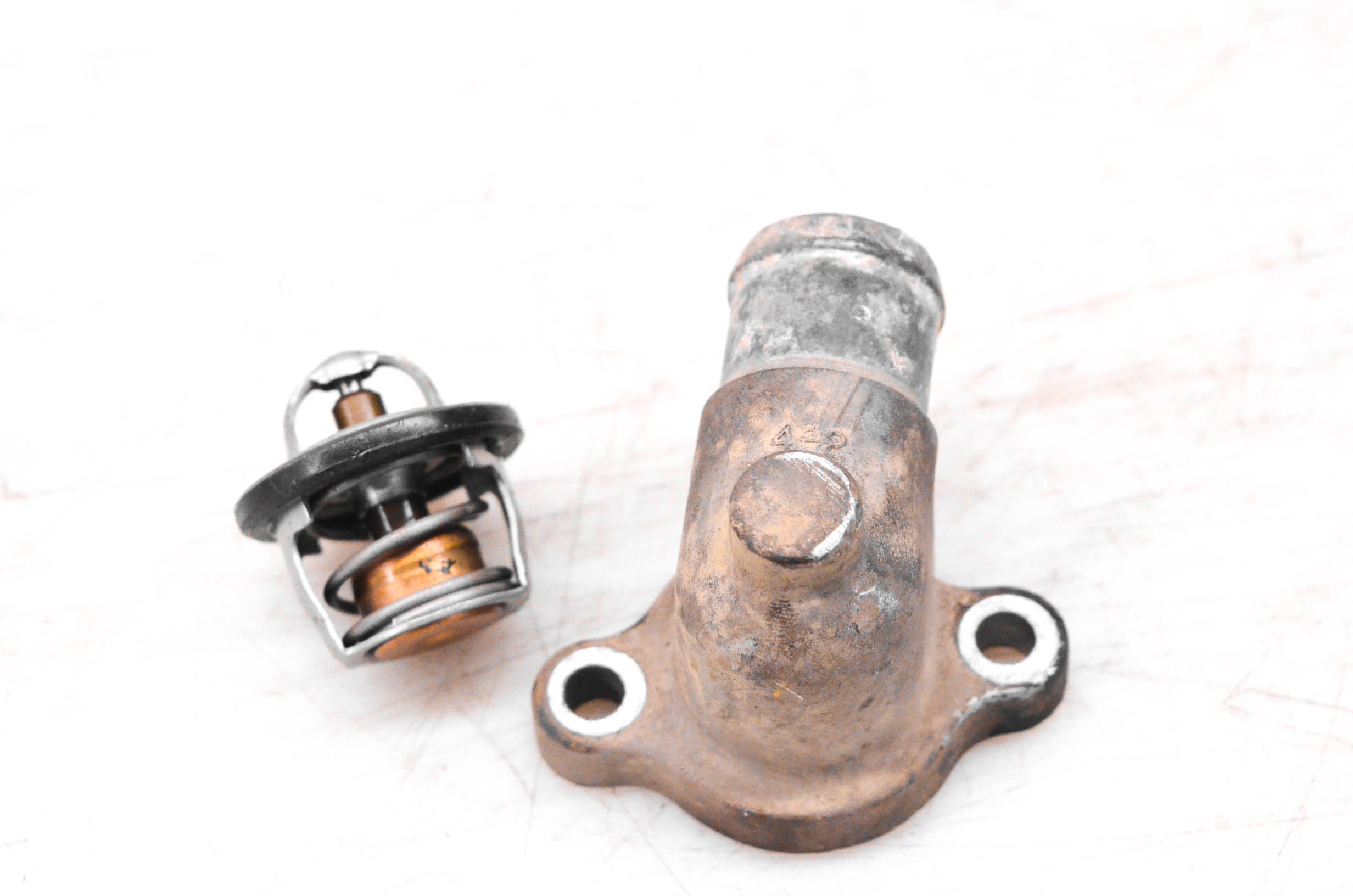 06 Polaris Sportsman 500 4x4 Thermostat & Housing Cover