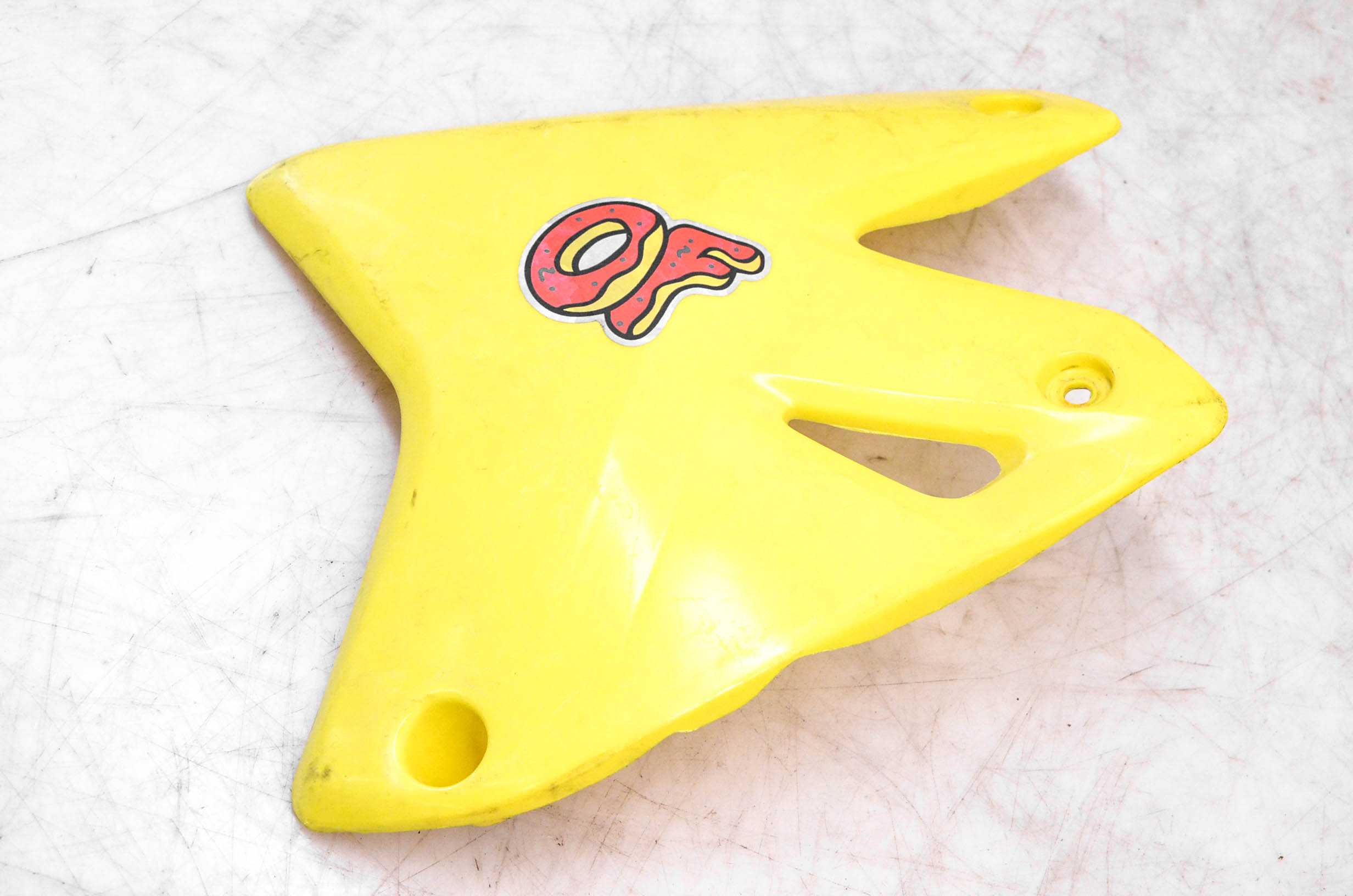 01 Suzuki DRZ400S Left Side Gas Tank Panel Shroud Cover