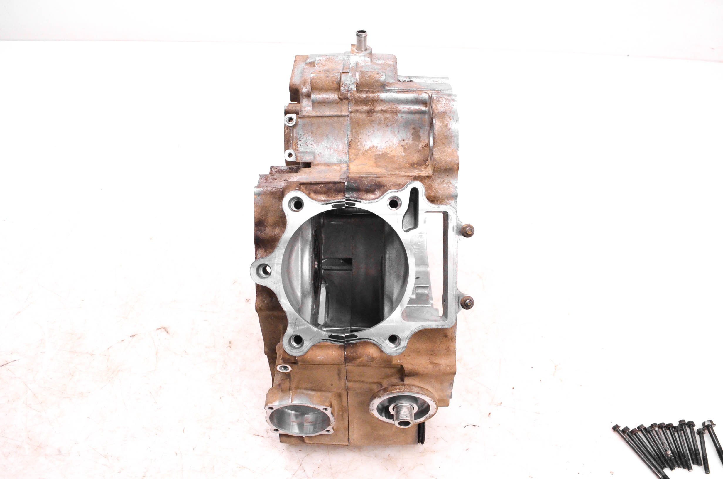 08 Arctic Cat 700 EFI 4x4 Crankcase Center Crank Case