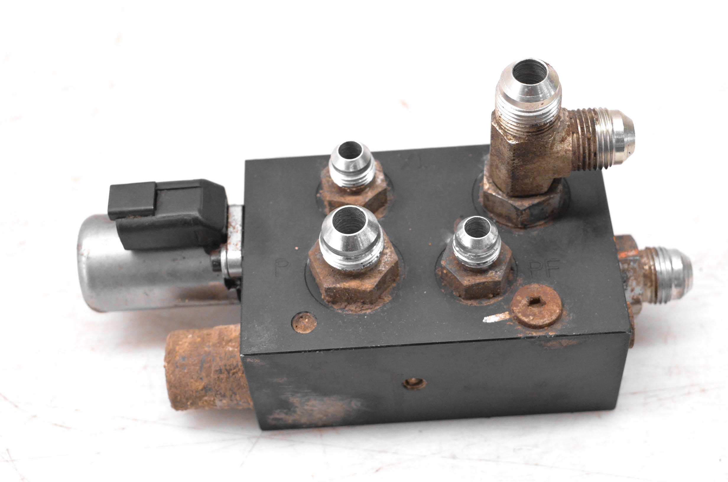 14 Polaris Brutus Diesel Cab 4x4 Hydraulic Valve Block