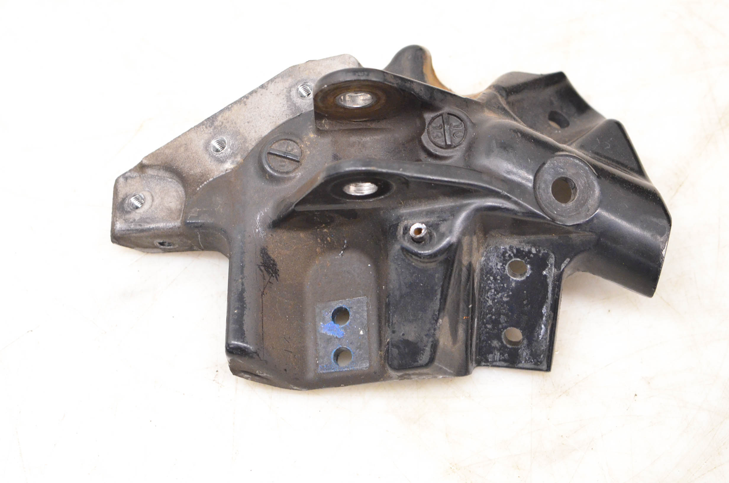 14 Arctic Cat ZR6000 El Tigre Front Upper Right Shock Bracket Mount 129"