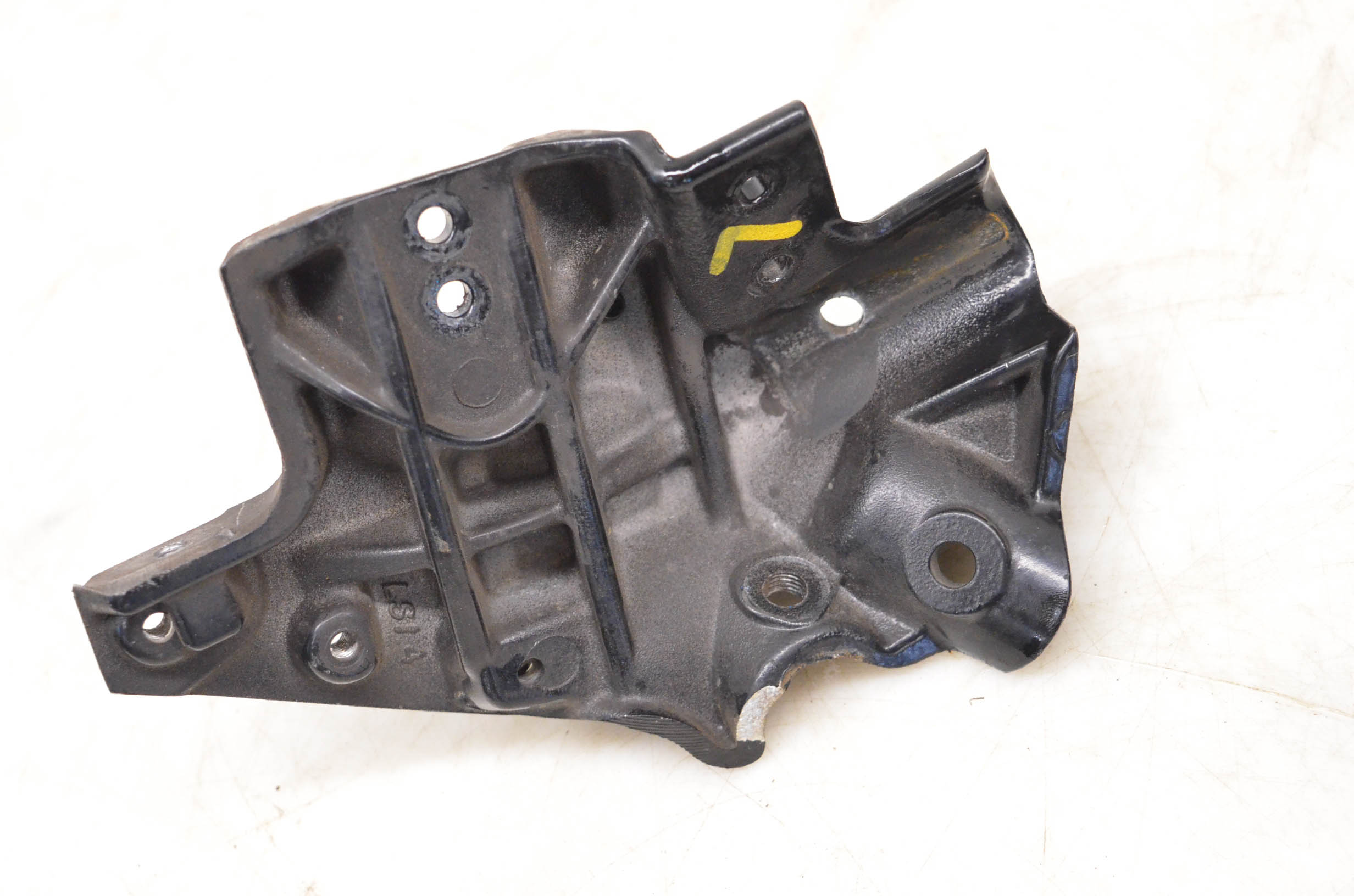 14 Arctic Cat ZR6000 El Tigre Front Upper Right Shock Bracket Mount 129"