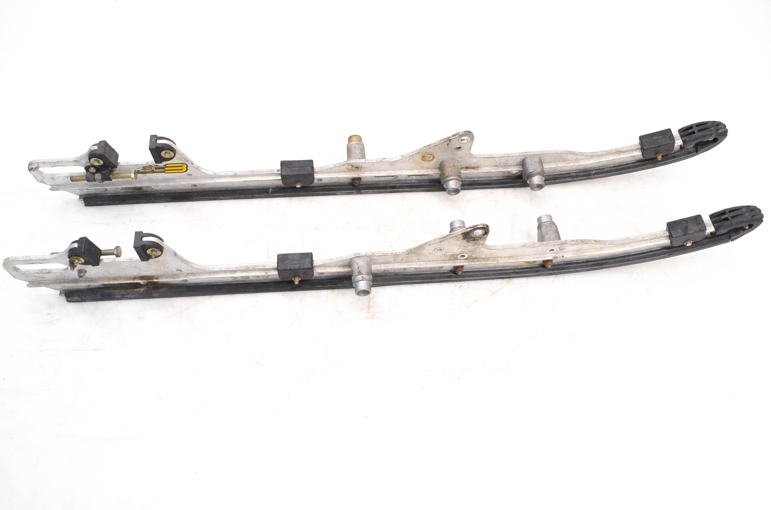05 Ski-Doo GSX 500SS Rear Suspension Rails Left & Right 121"