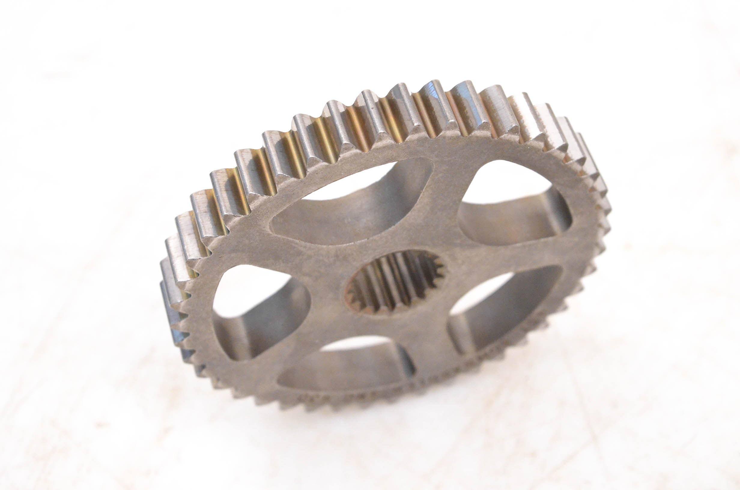 05 Ski-Doo GSX 500SS Chain Case Gear & Tensioner 121"