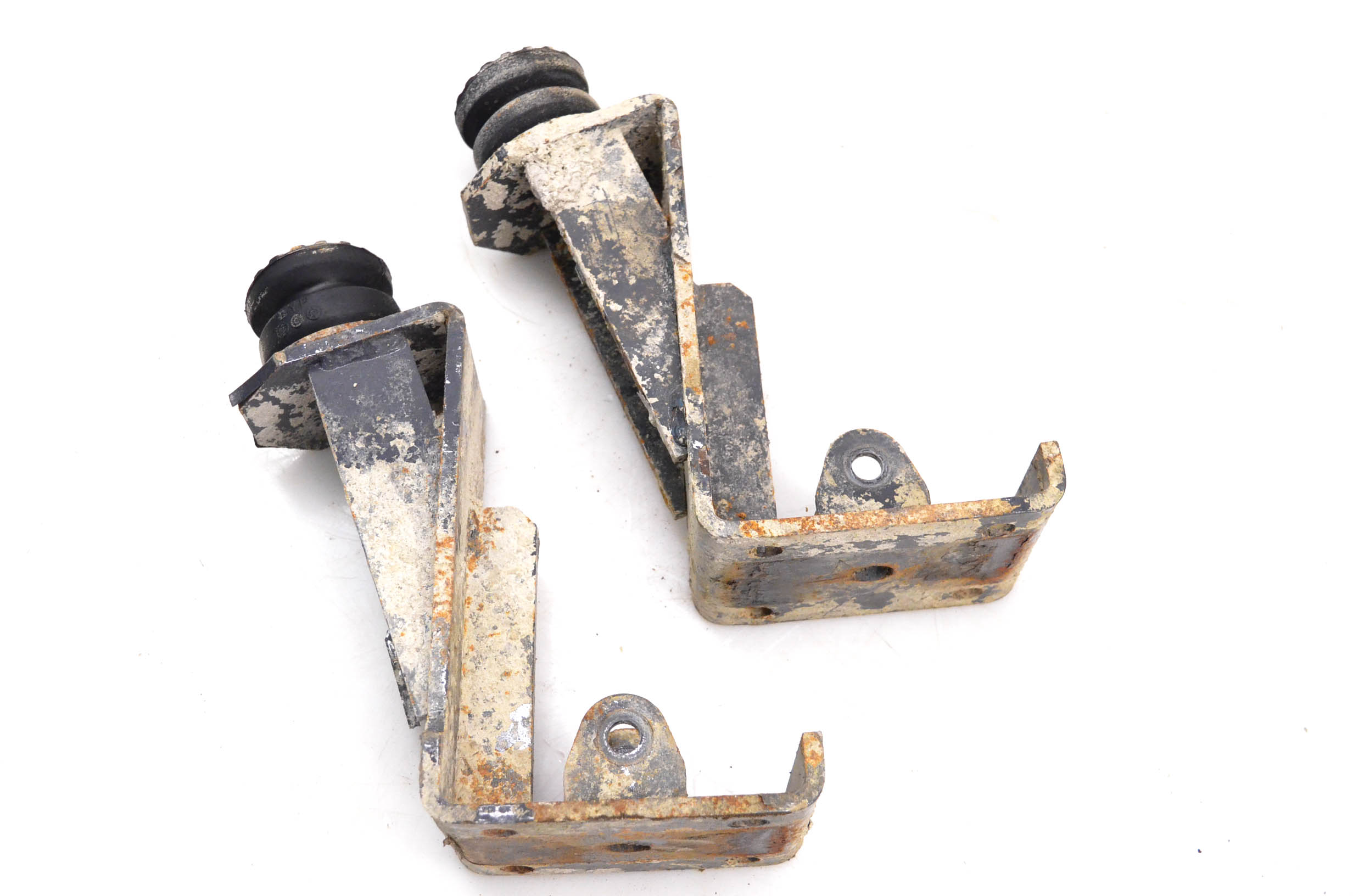 10 Kubota RTV1140CPX Rear Leaf Spring Stoppers