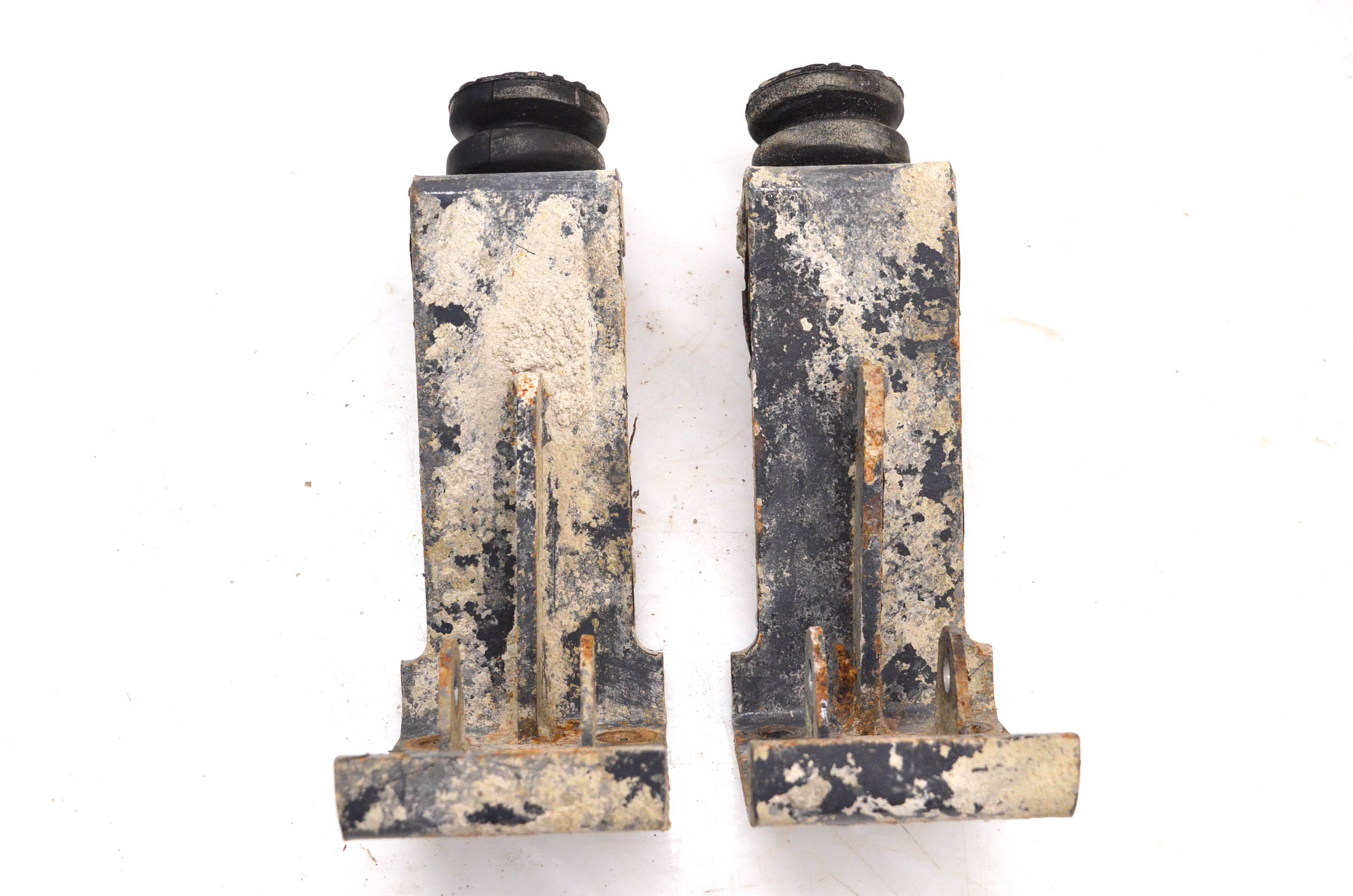 10 Kubota RTV1140CPX Rear Leaf Spring Stoppers