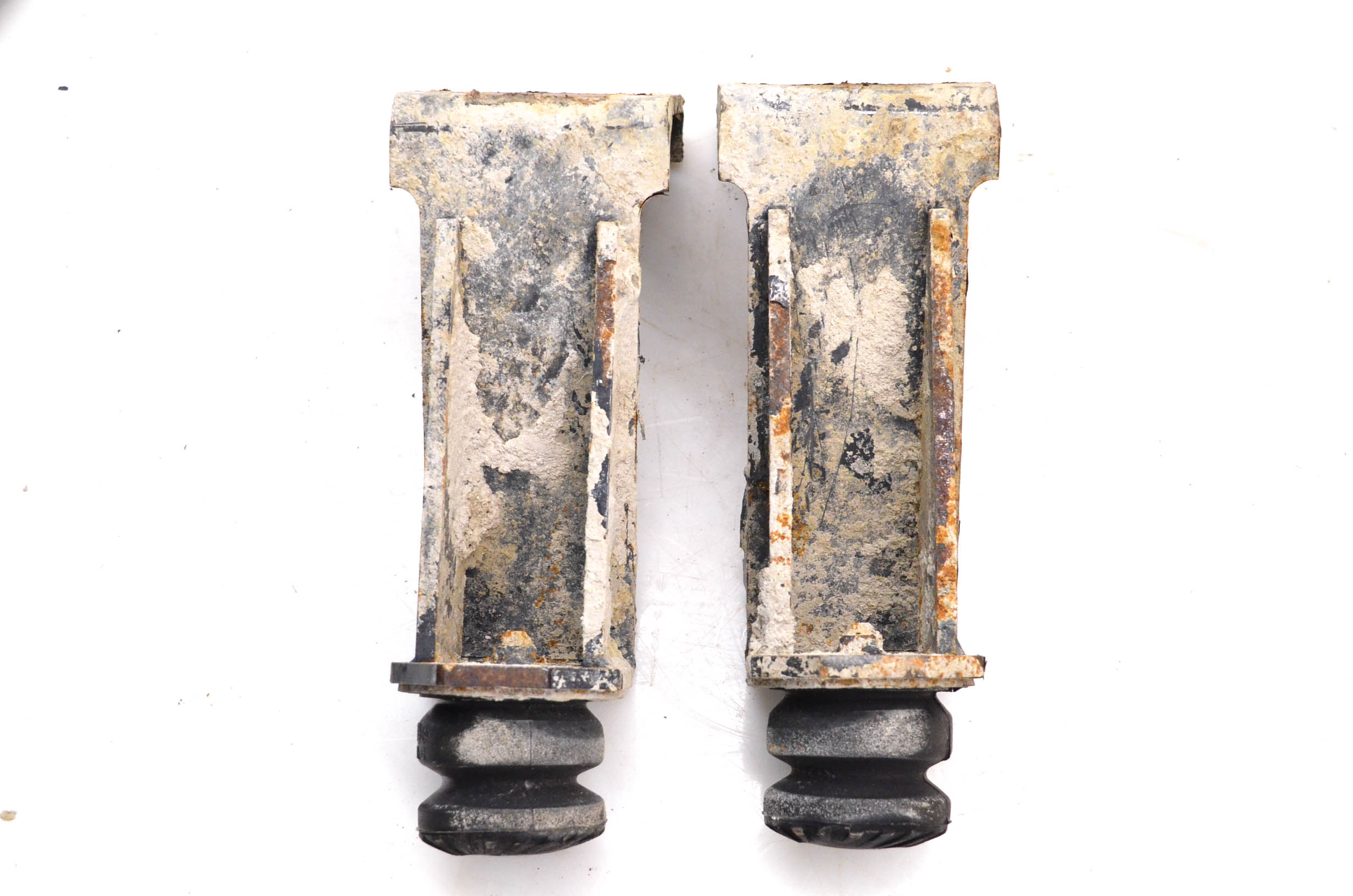 10 Kubota RTV1140CPX Rear Leaf Spring Stoppers