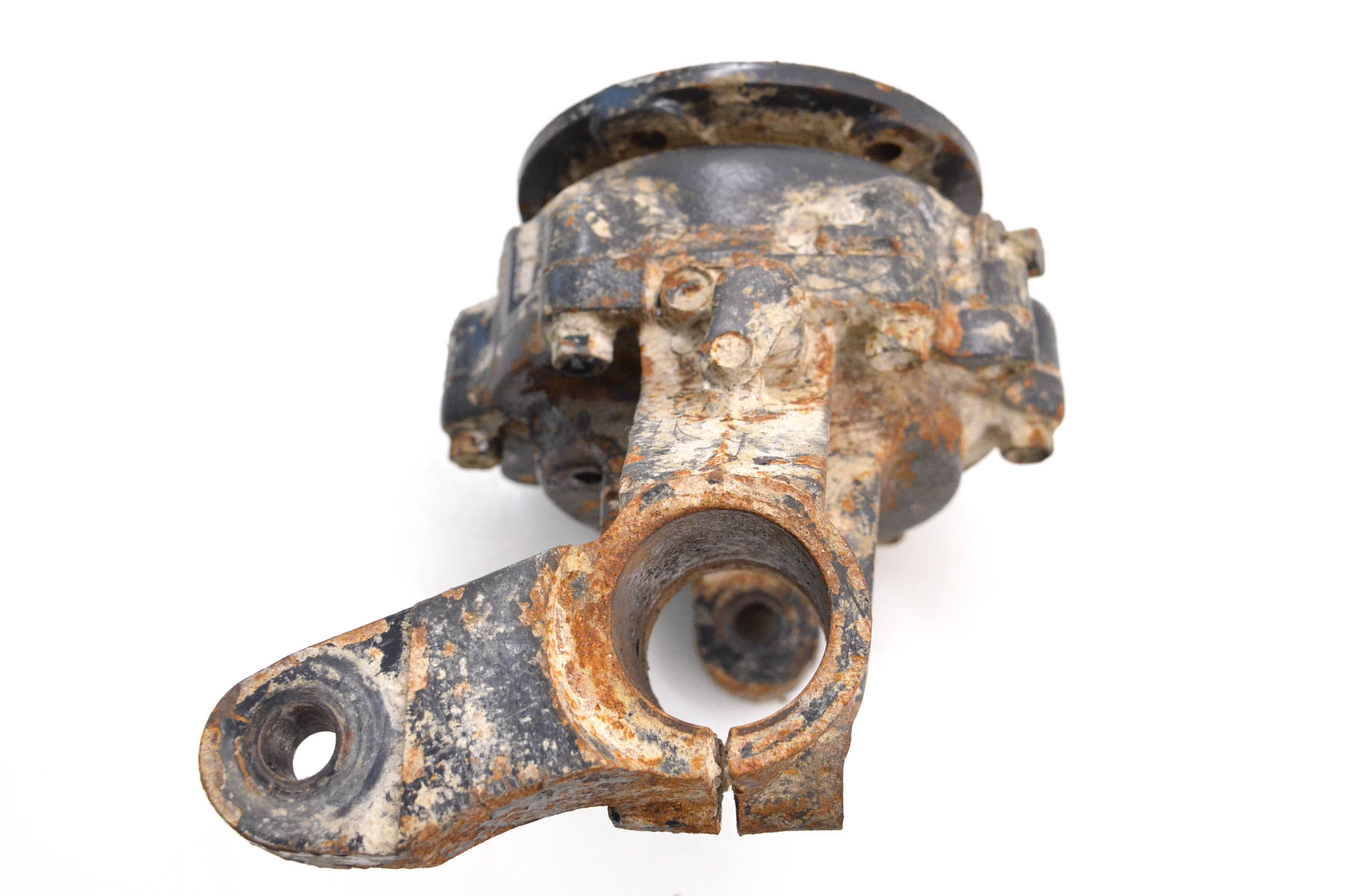 10 Kubota RTV1140CPX Front Left Spindle Knuckle