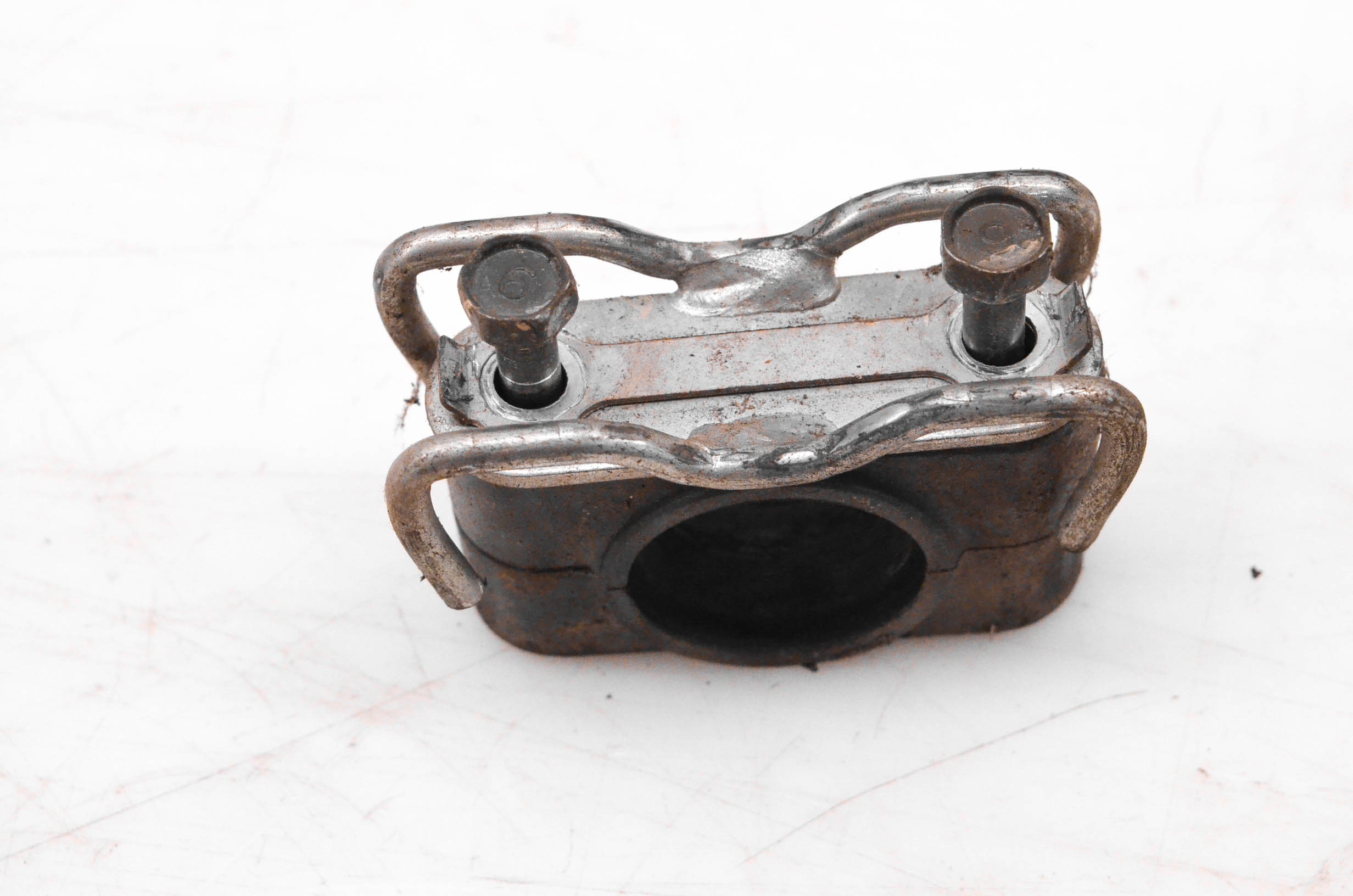 01 Yamaha Badger 80 2x4 Steering Stem Bracket Mount YFM80N