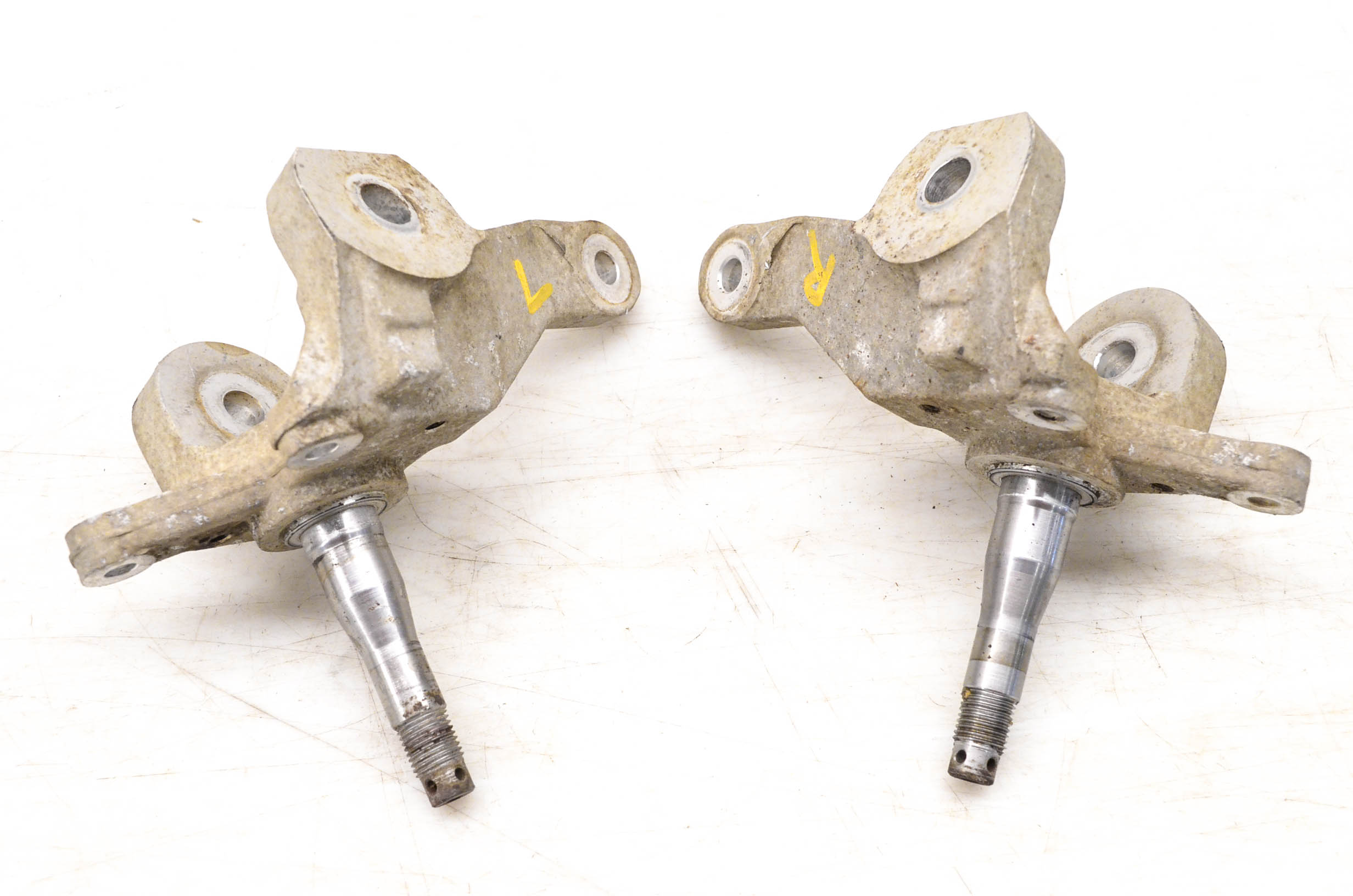 06 Arctic Cat DVX250 2x4 Front Spindles Knuckles Left & Right