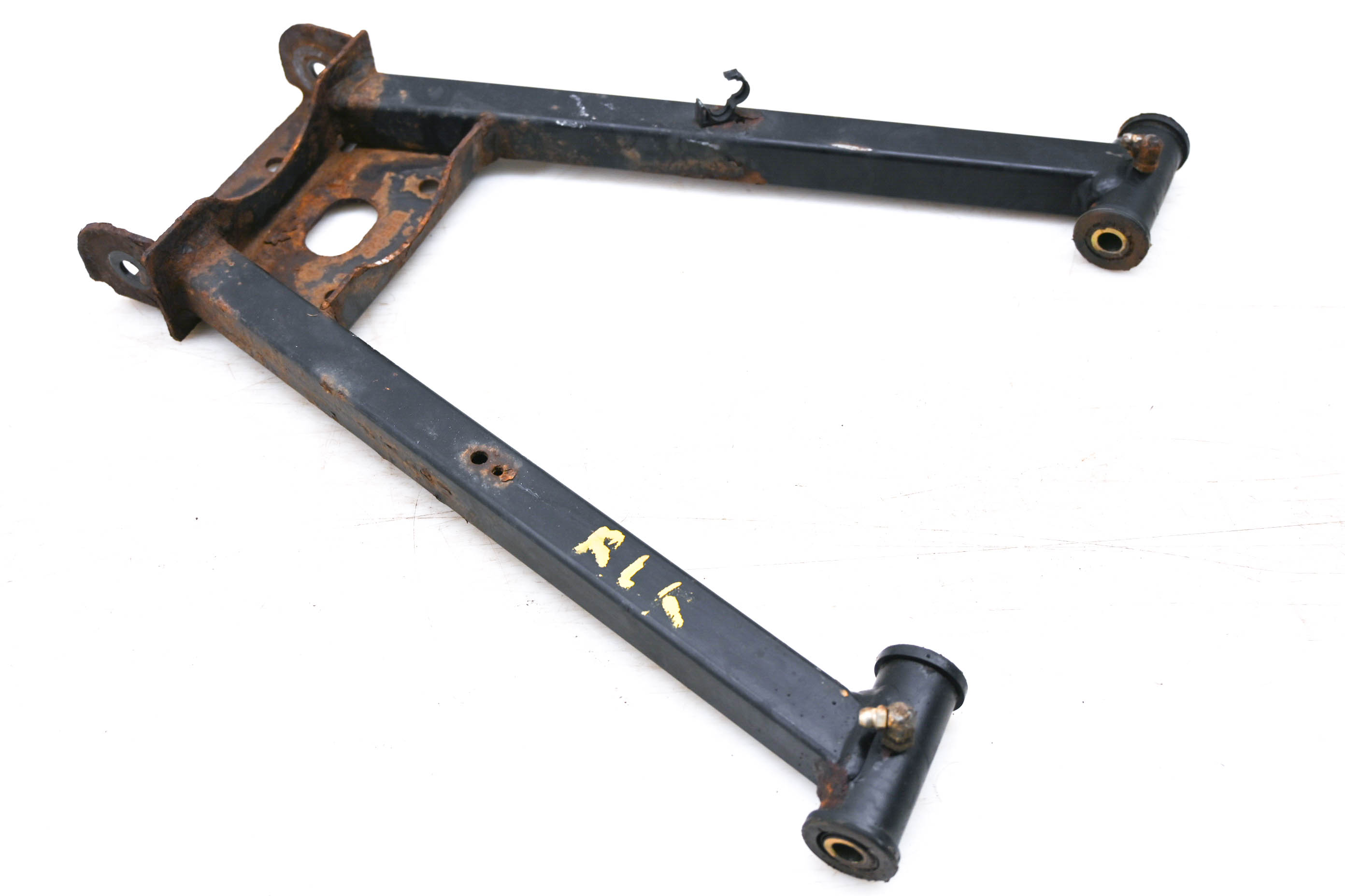 16 Polaris M1400 2x4 Rear Lower Right Left A-Arm