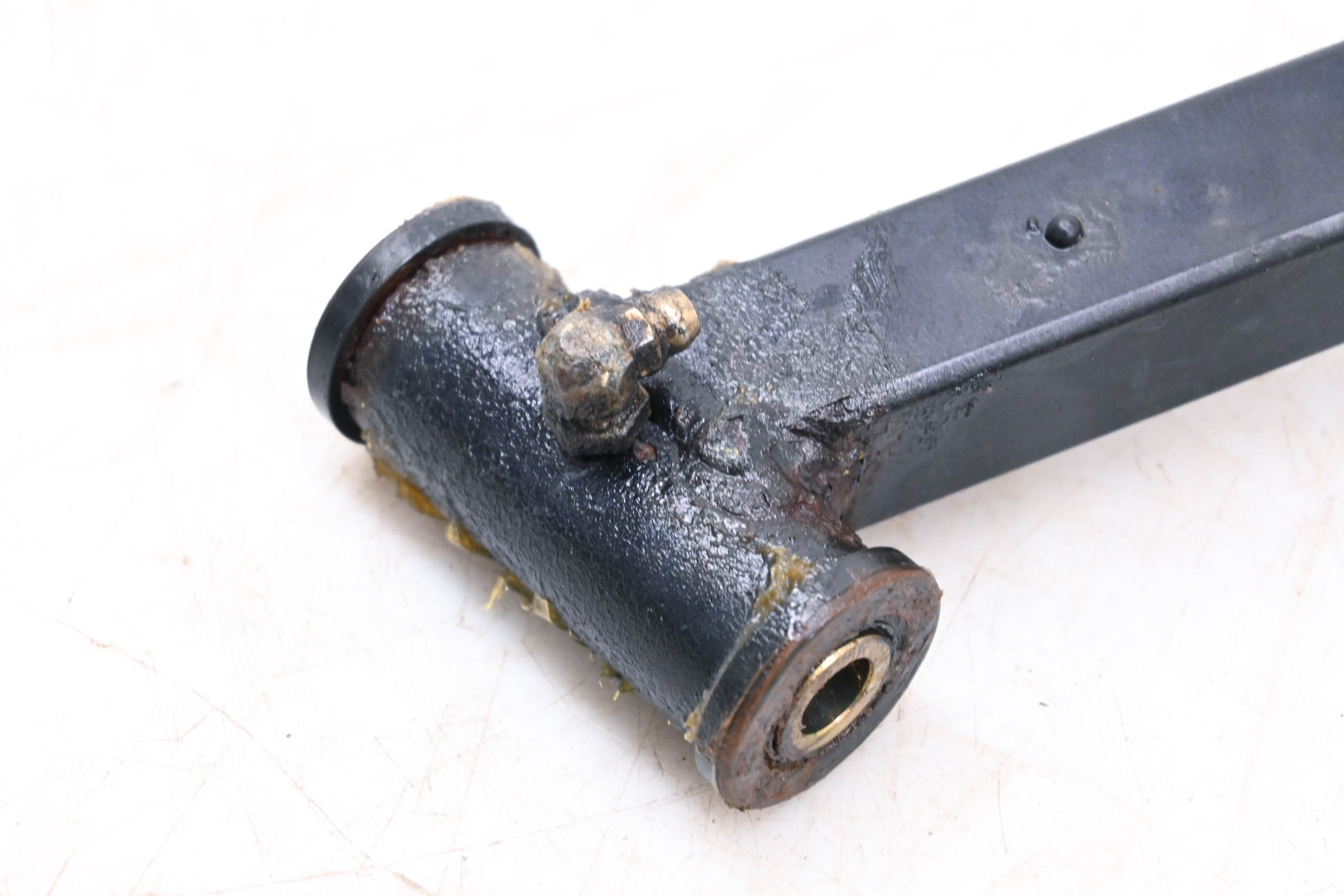 16 Polaris M1400 2x4 Rear Upper Left A-Arm