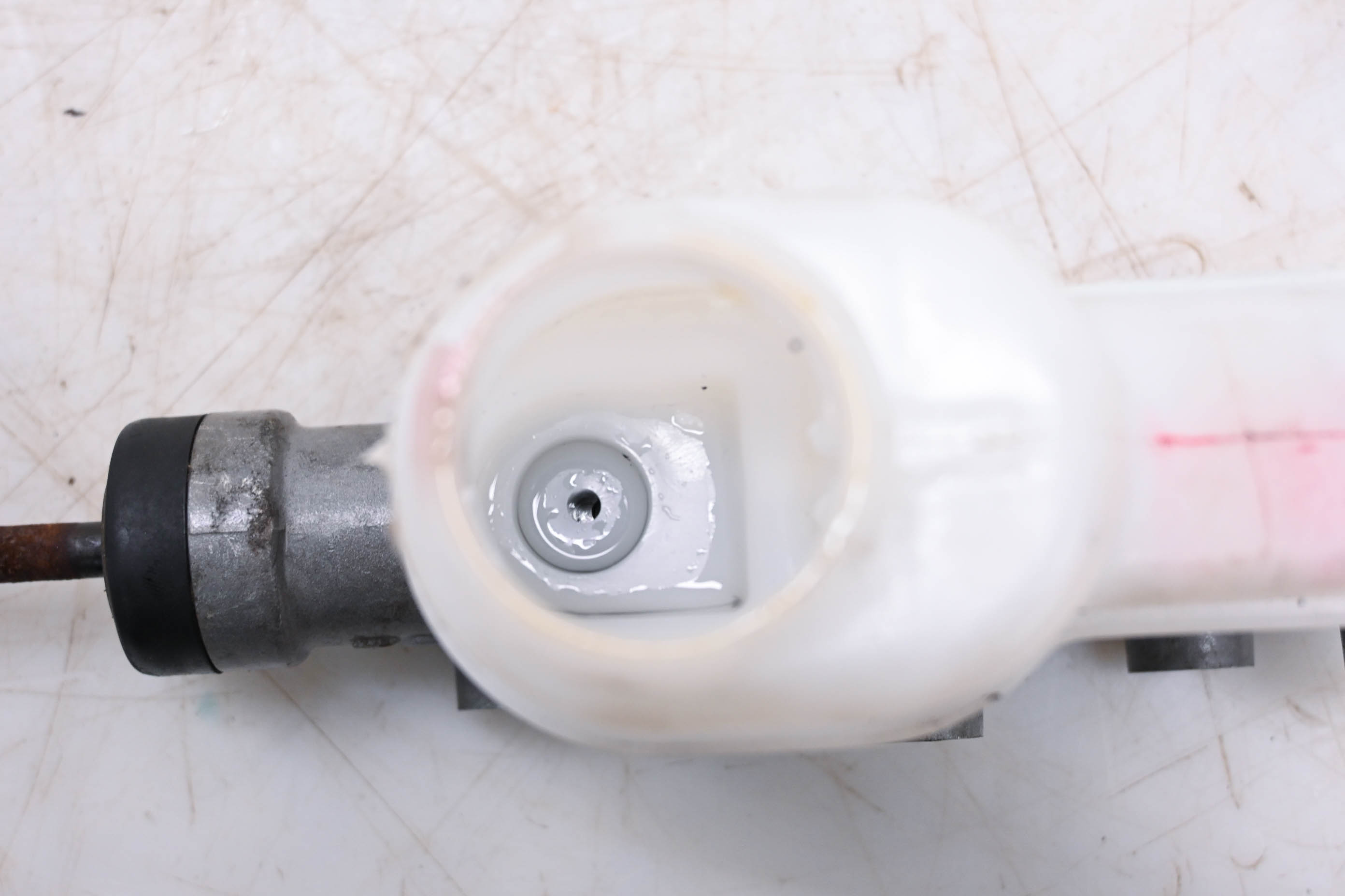 16 Polaris M1400 2x4 Brake Master Cylinder