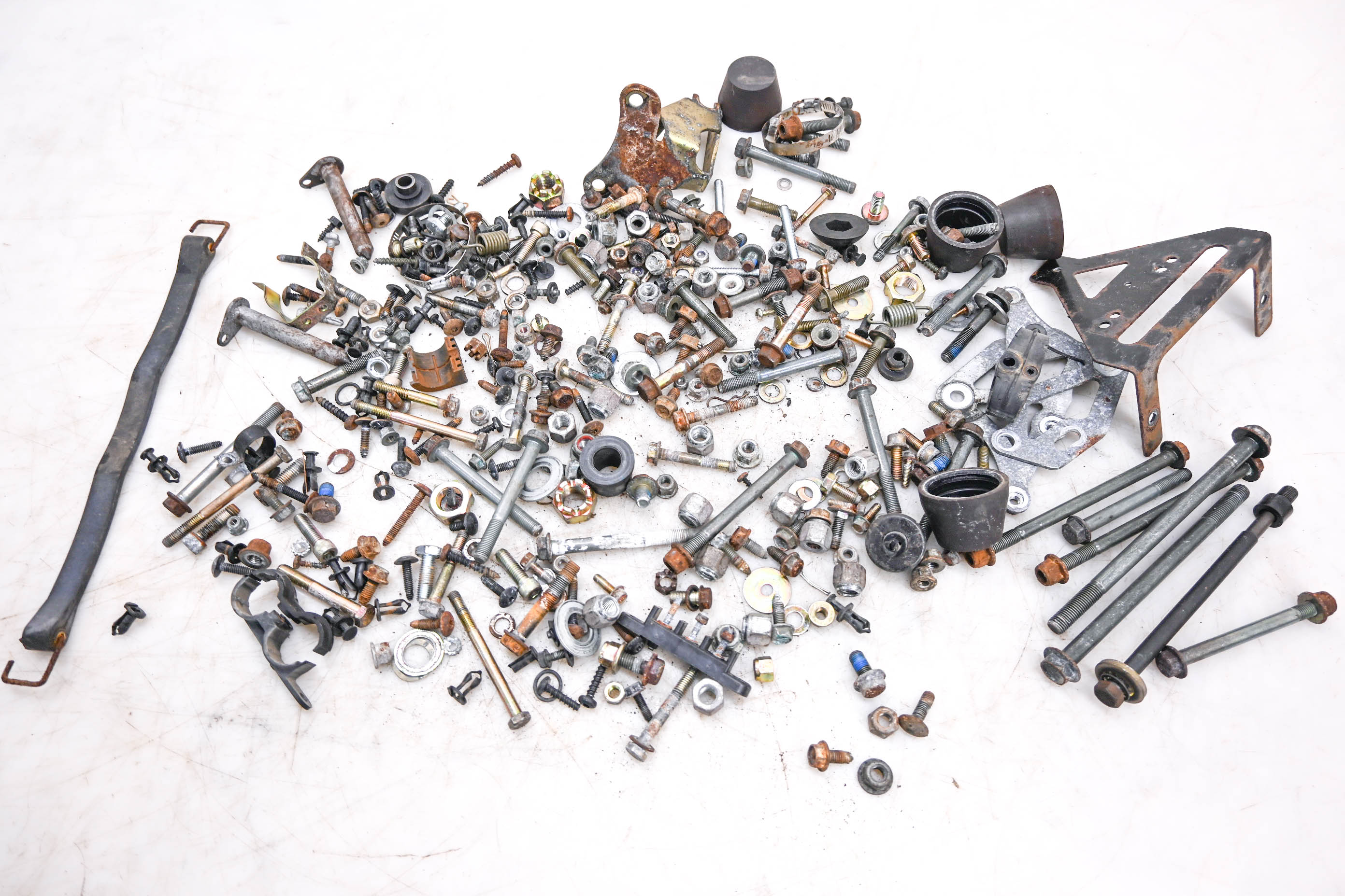 16 Polaris M1400 2x4 Hardware Set Nuts & Bolts