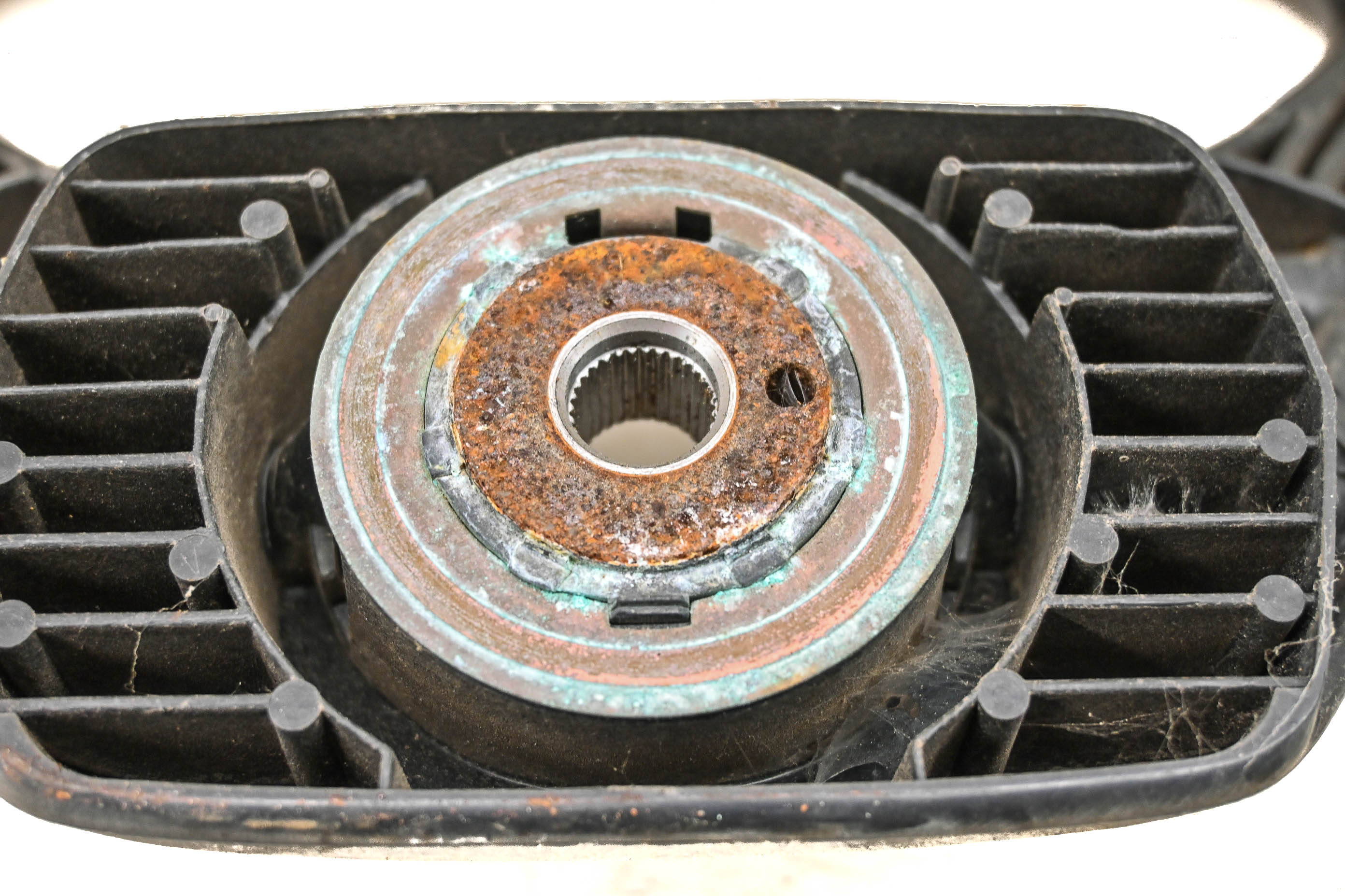 03 Kawasaki Mule 3010 4x4 Steering Wheel KAF620