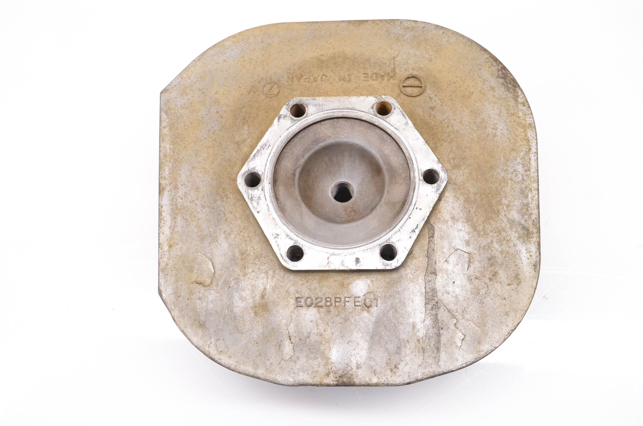 97 Polaris Xplorer 300 4x4 Cylinder Head