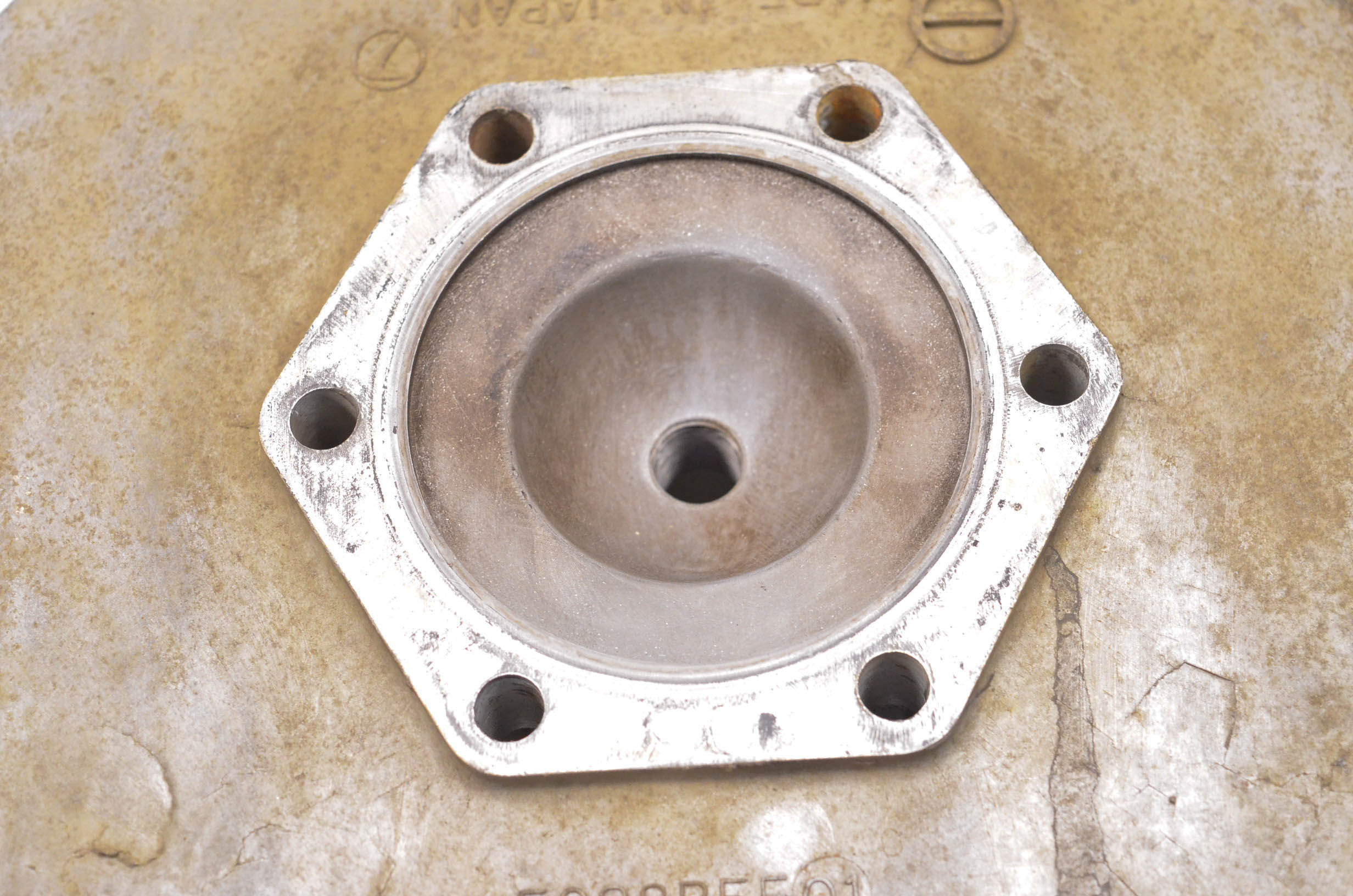 97 Polaris Xplorer 300 4x4 Cylinder Head