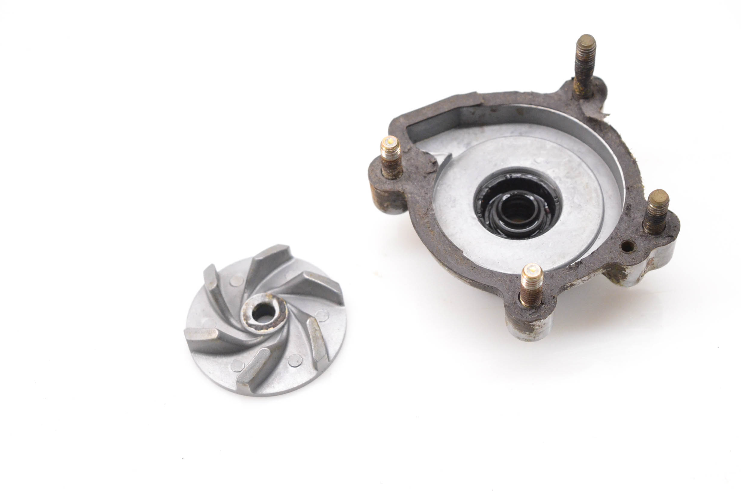 01 Polaris Xplorer 400 4x4 Water Pump Cover & Impeller