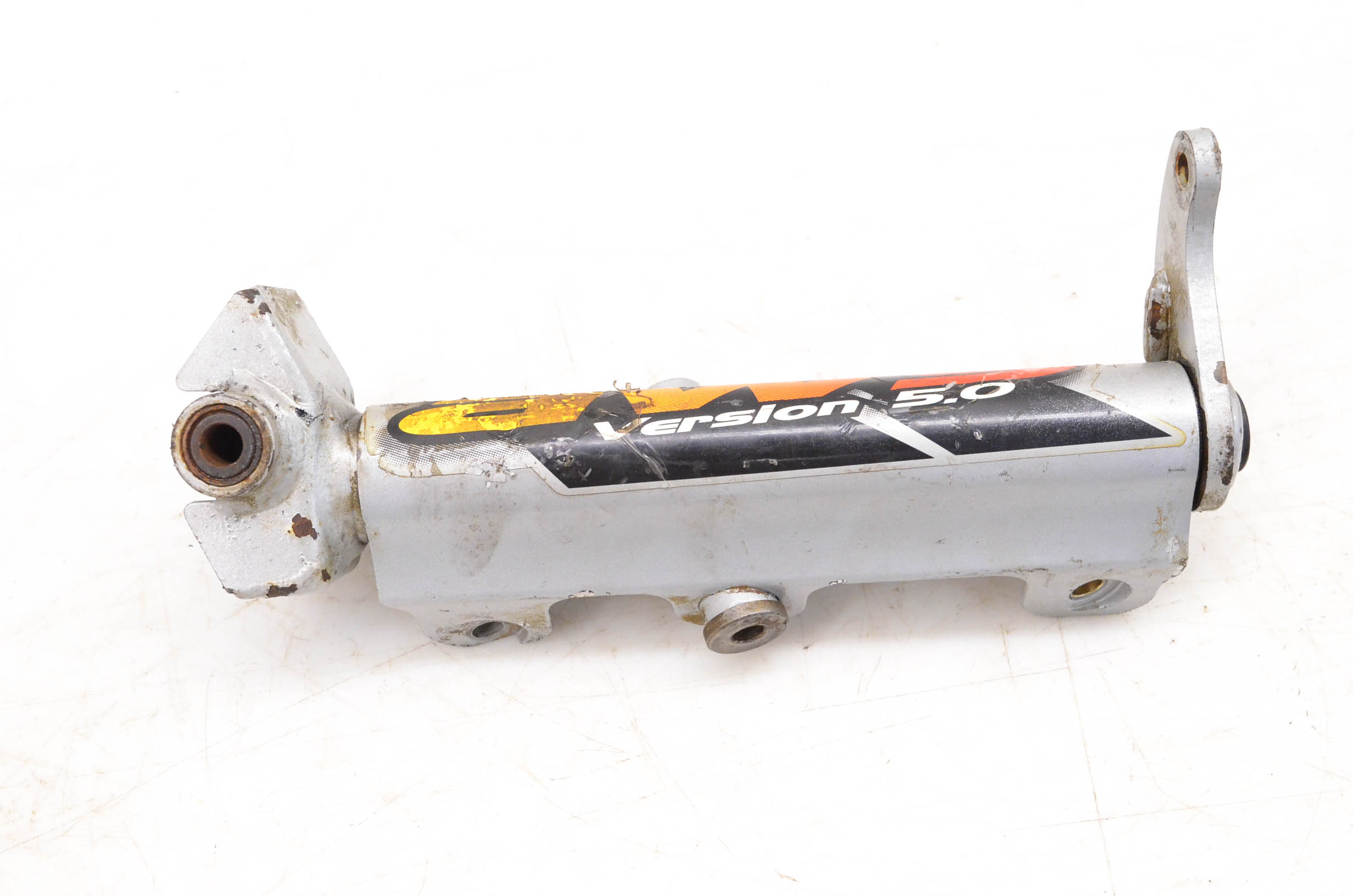 05 Arctic Cat ZR 900 Sno Pro EFI Front Left Spindle Knuckle 121"