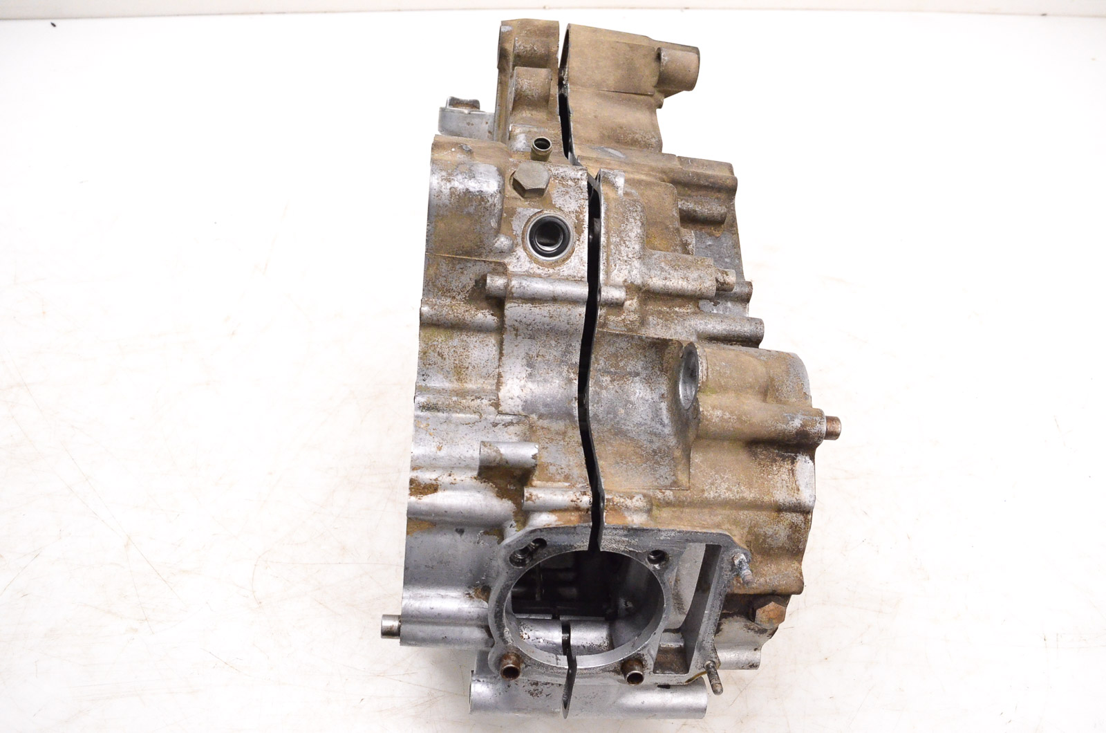 93 Suzuki King Quad 300 4x4 Crankcase Center Crank Case LTF4WD