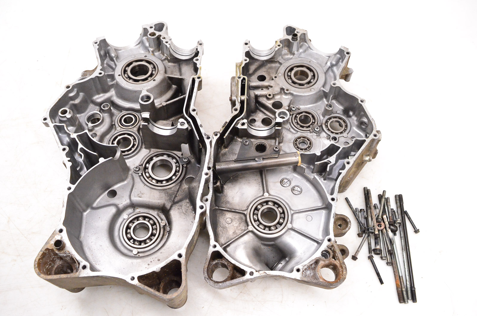 93 Suzuki King Quad 300 4x4 Crankcase Center Crank Case LTF4WD