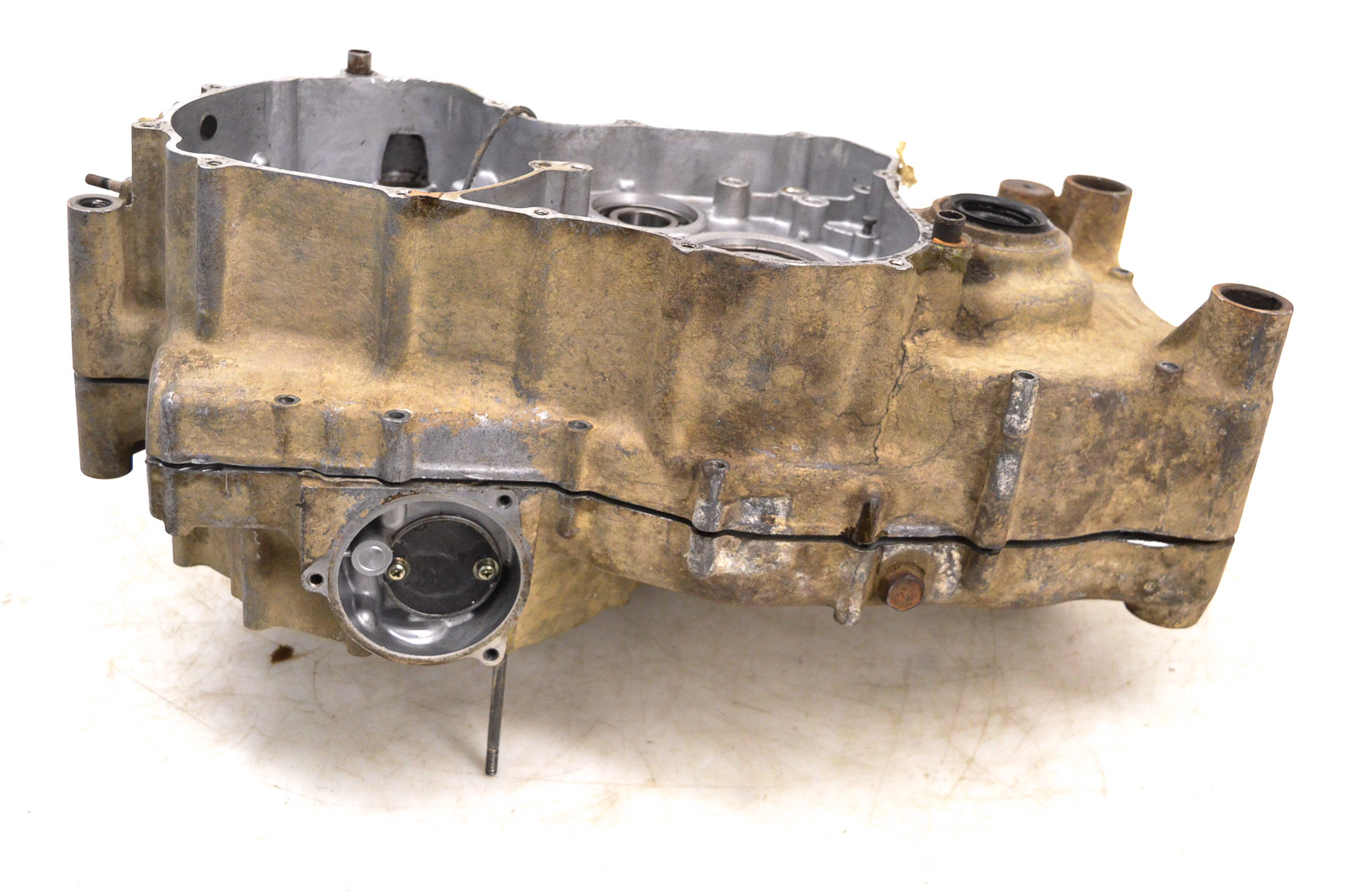 92 Suzuki Quadrunner 250 2x4 Crankcase Center Crank Case LTF250