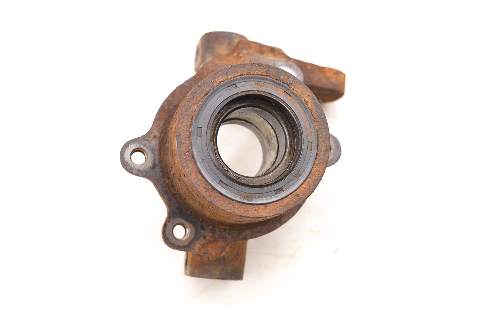 92 Suzuki Quadrunner 250 2x4 Front Left Spindle Knuckle LTF250