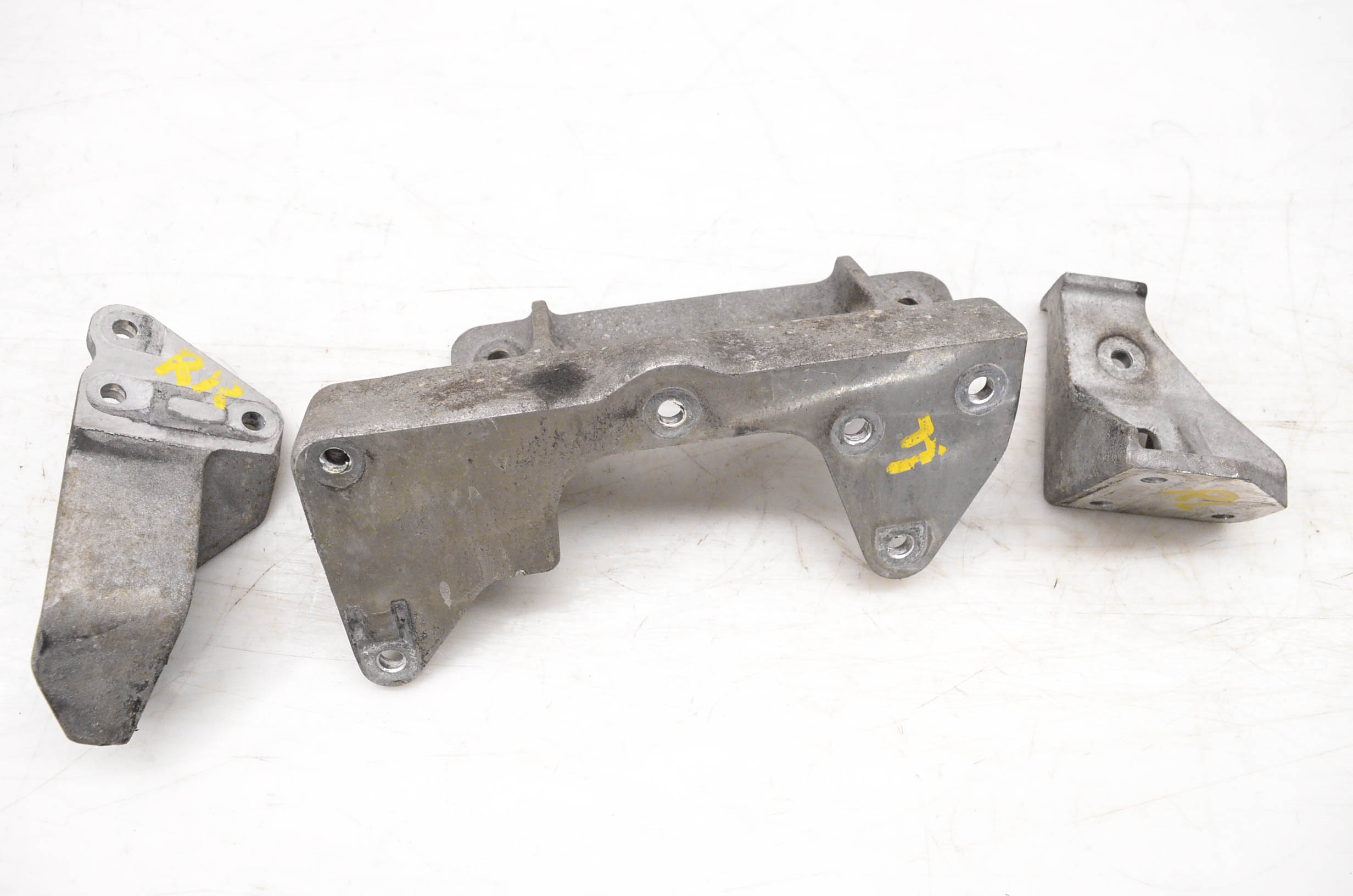 03 Arctic Cat ZR 900 Sno Pro Engine Motor Support Brackets Mounts 121"