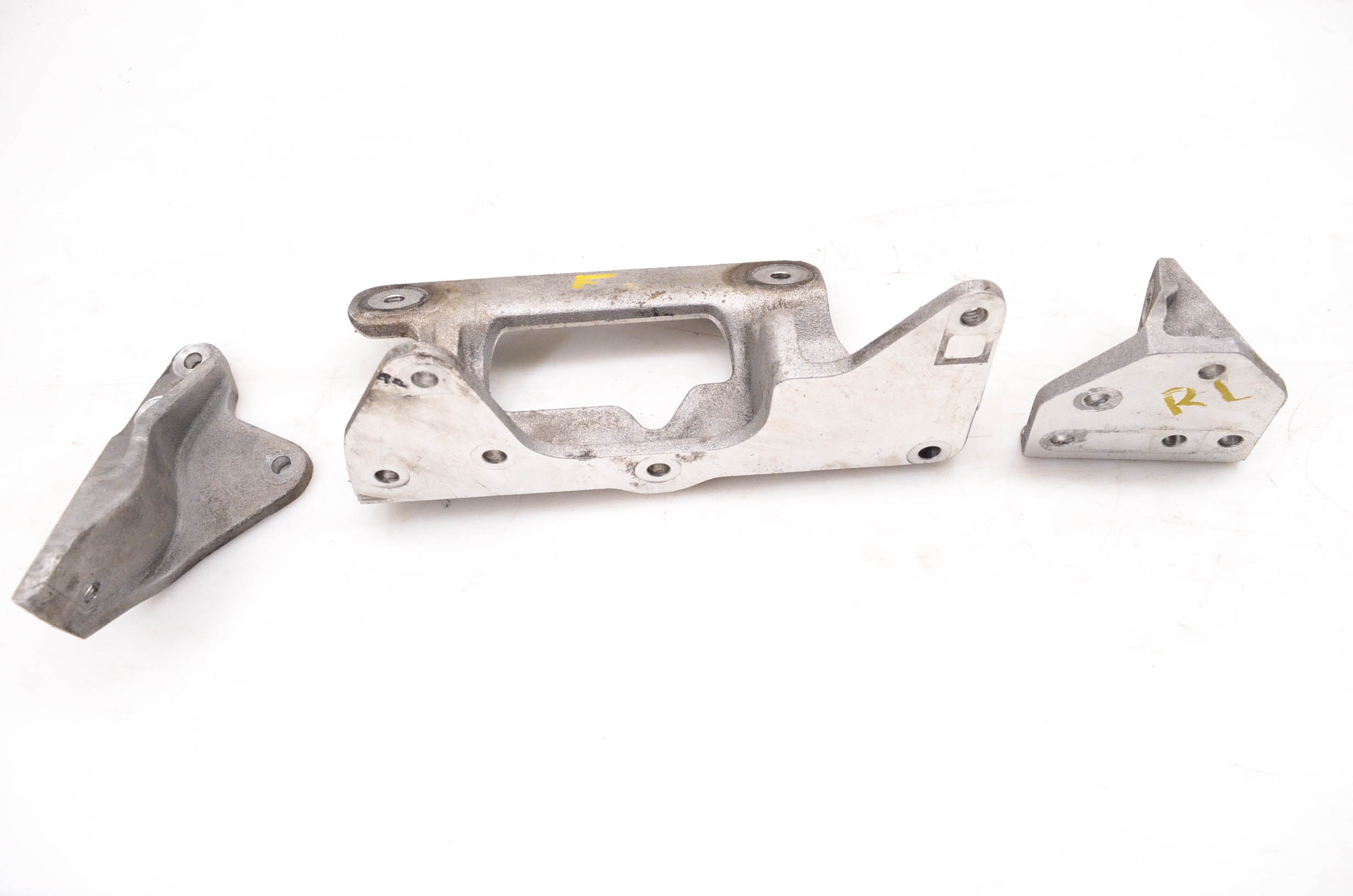 06 Arctic Cat ZR 900 EFI Sno Pro Engine Motor Upper & Lower Support Brackets Mounts 121"