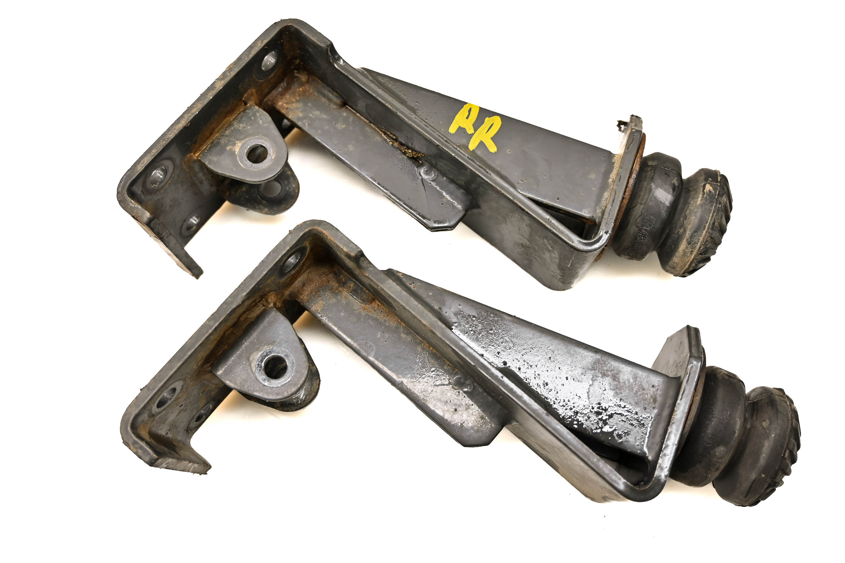 04 Kubota RTV900W Rear Leaf Spring Brackets Mounts