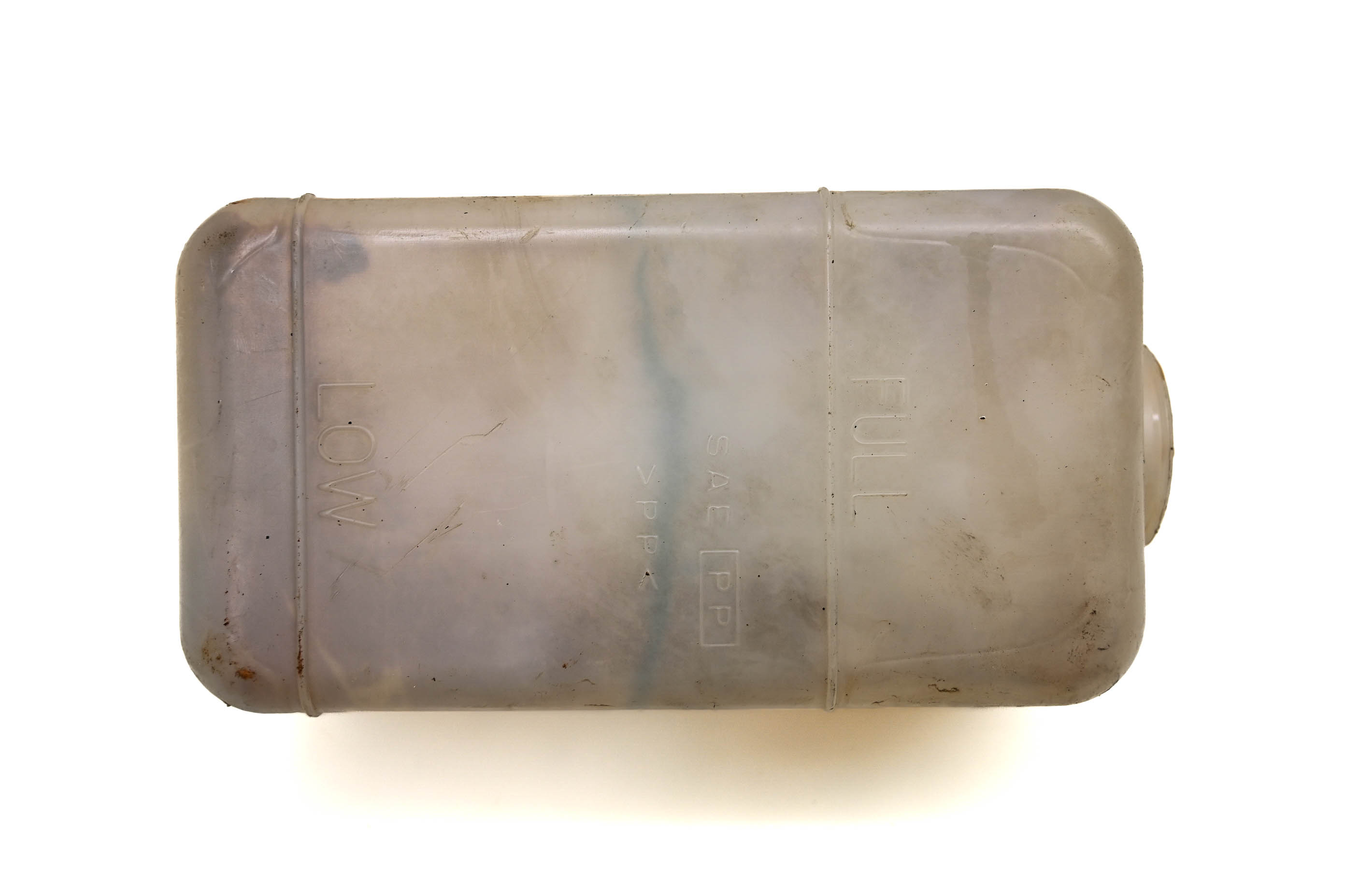 04 Kubota RTV900W Reservoir
