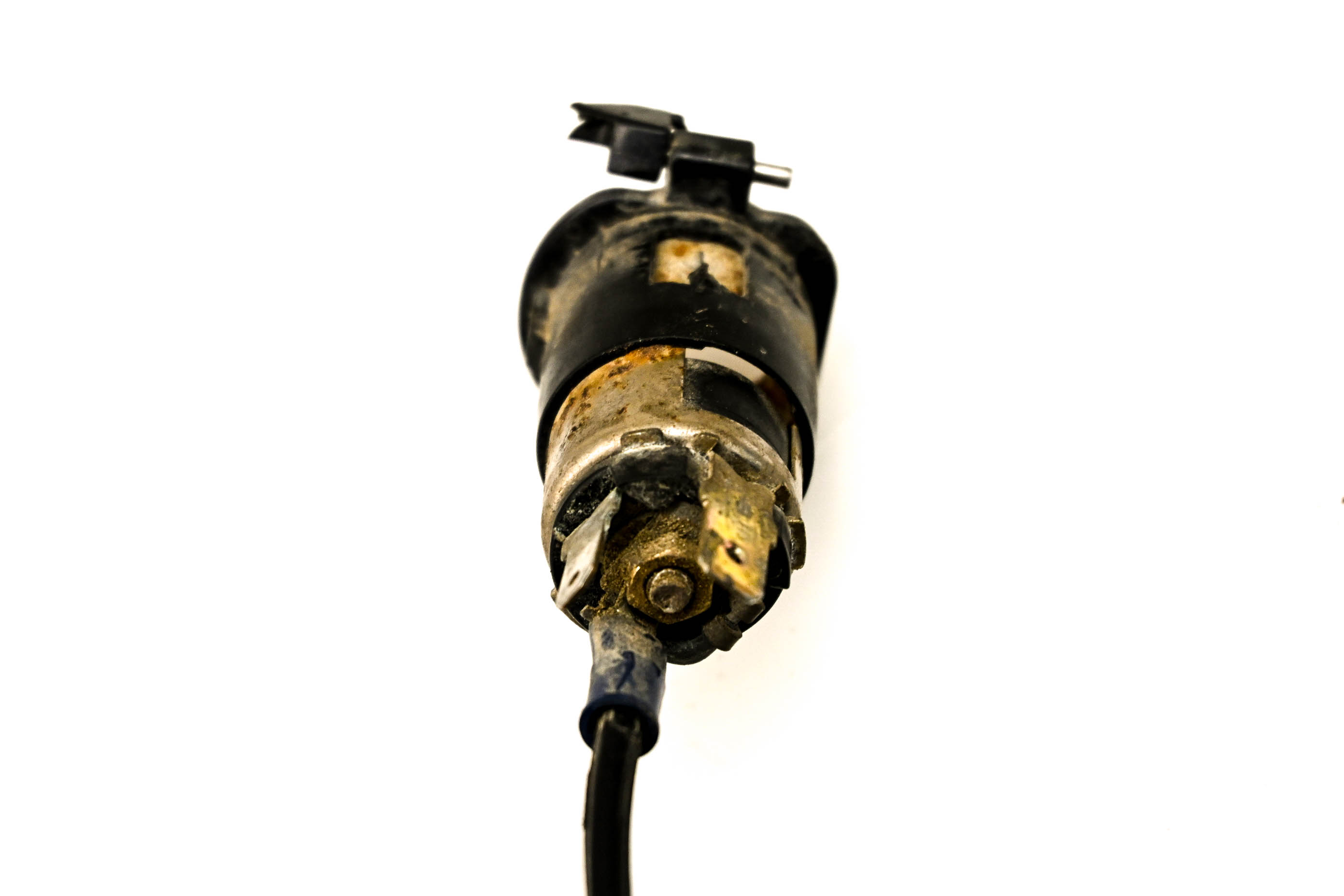 04 Kubota RTV900W 12 Volt Accessory Outlet 12V