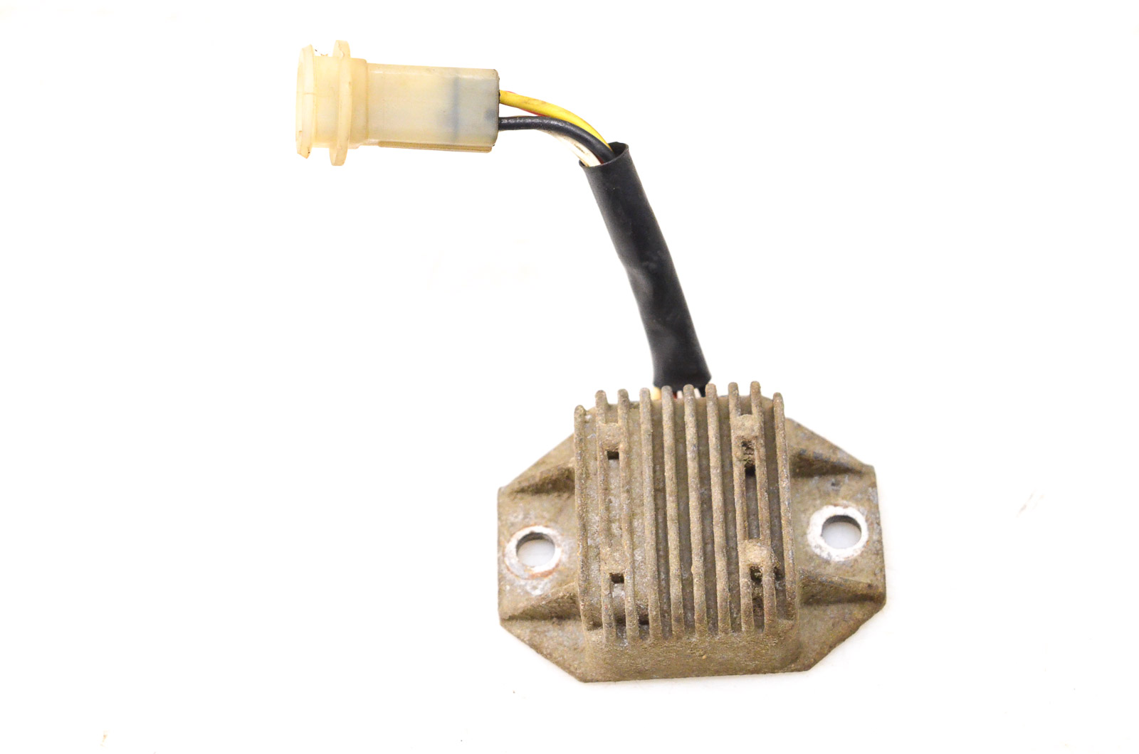 83 Yamaha Tri-Moto 200 Regulator Rectifier YTM200EL