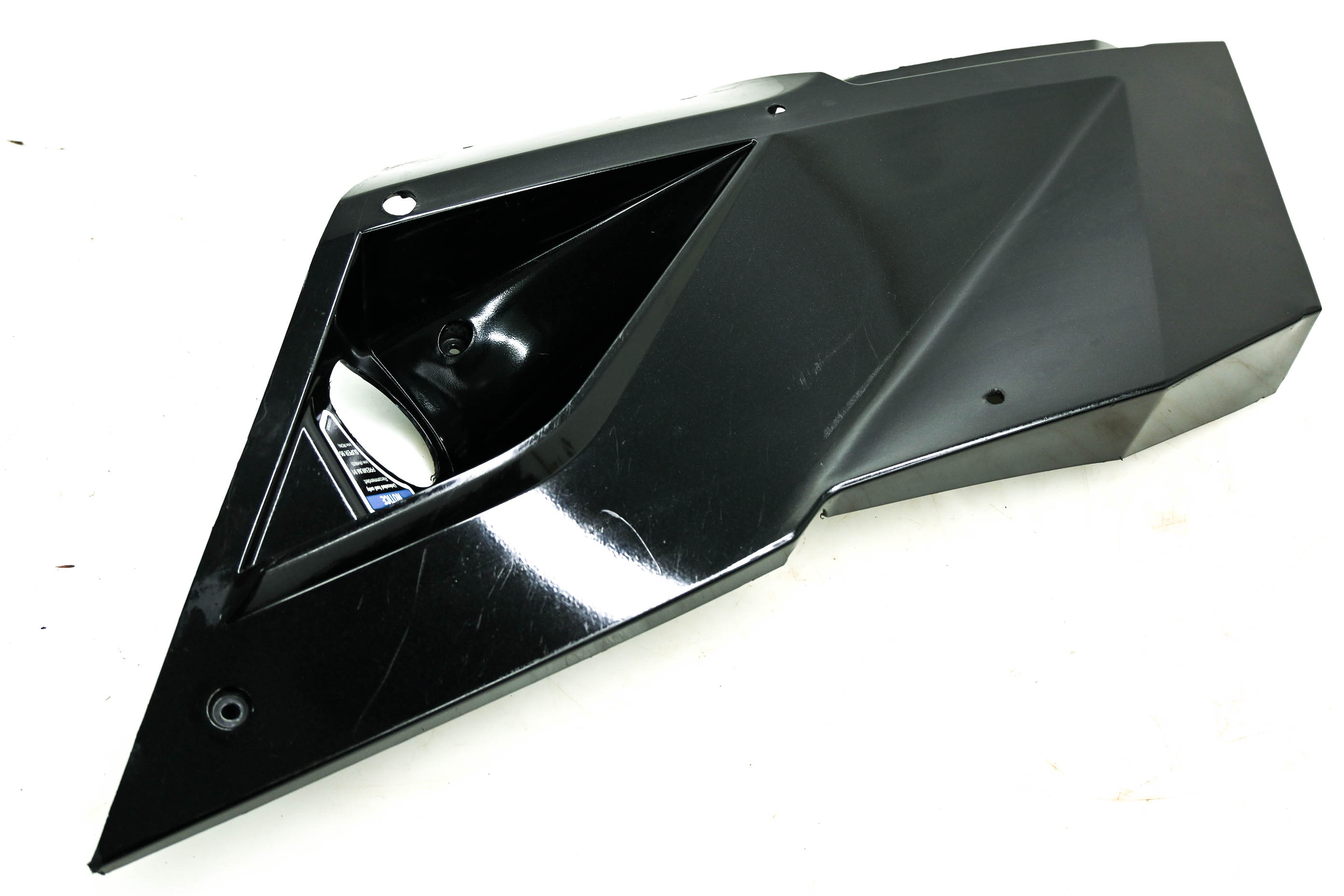 18 Can-Am Commander 1000R 4x4 Limited DPS Right Rear Panel