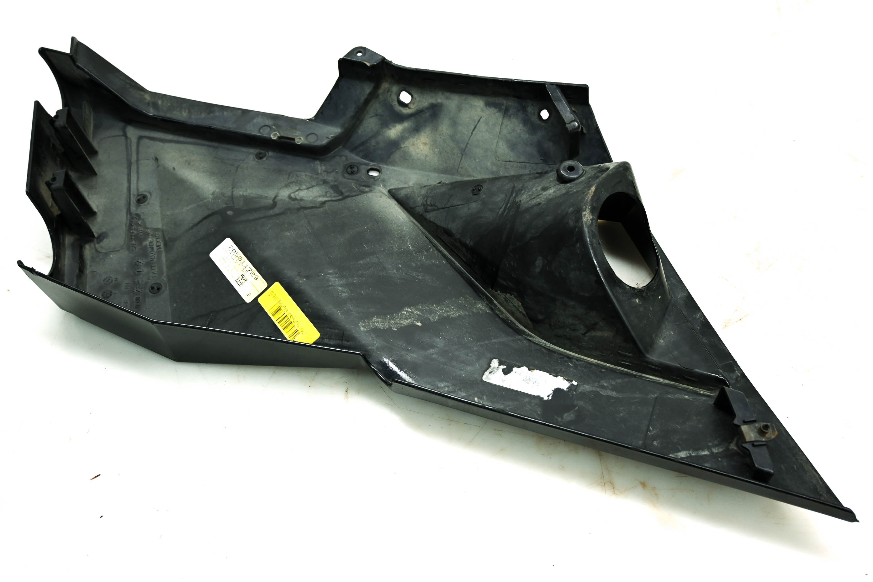 18 Can-Am Commander 1000R 4x4 Limited DPS Right Rear Panel
