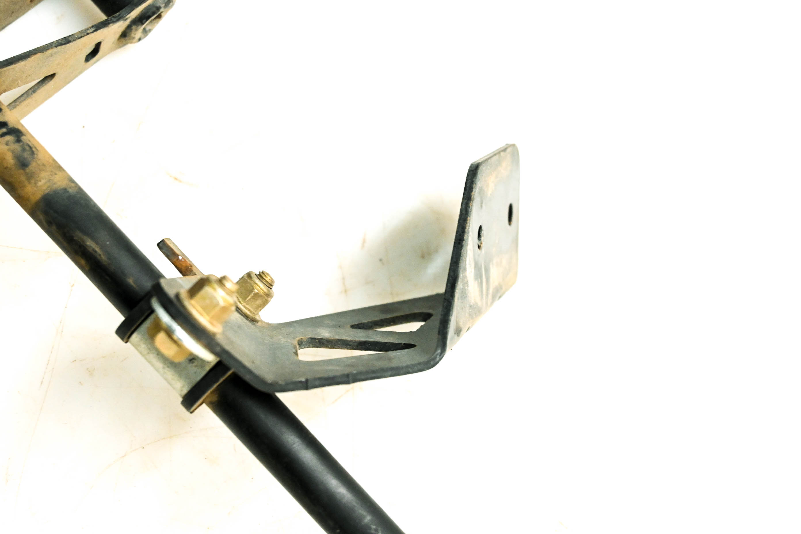 18 Can-Am Commander 1000R 4x4 Limited DPS Cargo Box Handle Bracket Mount