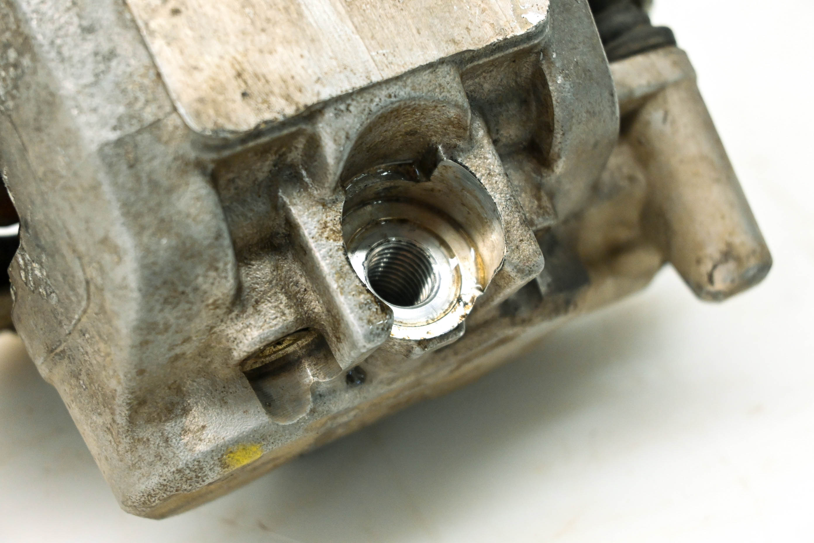 18 Can-Am Commander 1000R 4x4 Limited DPS Front Left Brake Caliper