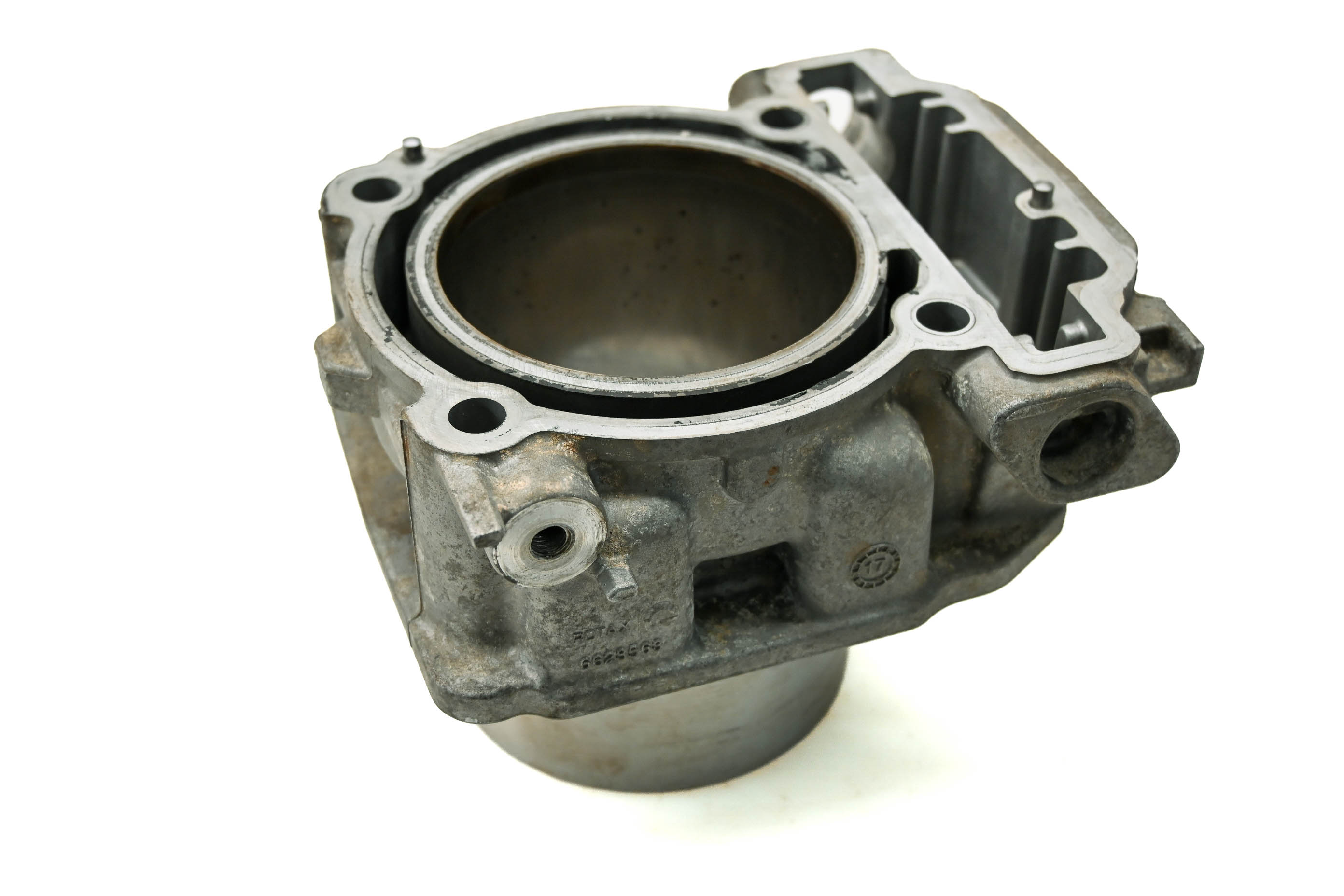 18 Can-Am Commander 1000R 4x4 Limited DPS Front Cylinder