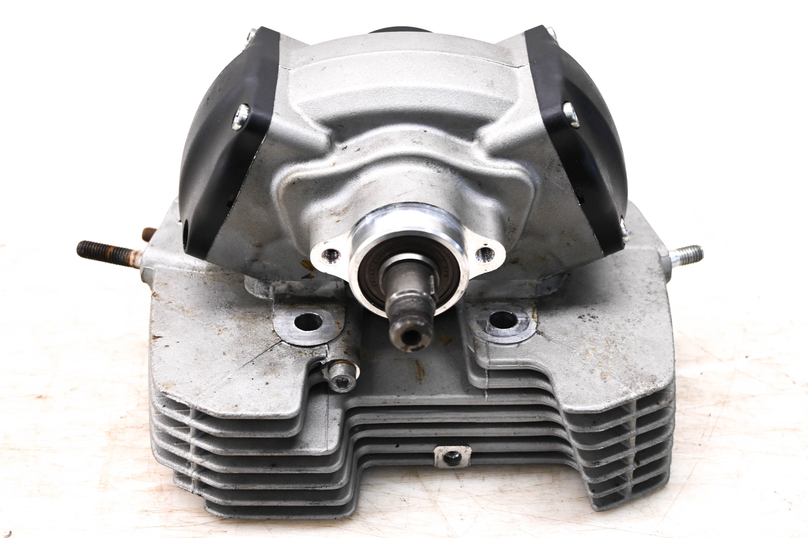 14 Ducati Monster 796 ABS Vertical Cylinder Head