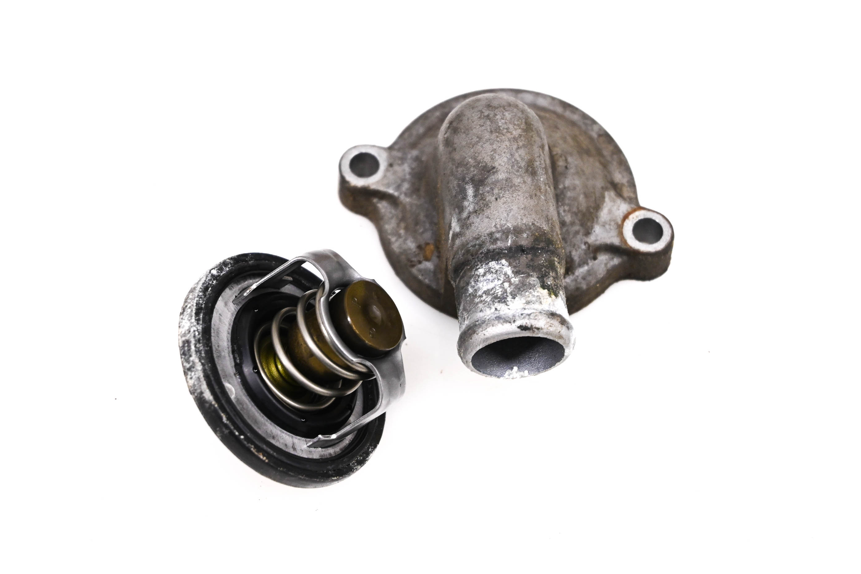 03 Polaris Predator 500 2x4 Thermostat & Housing Cover