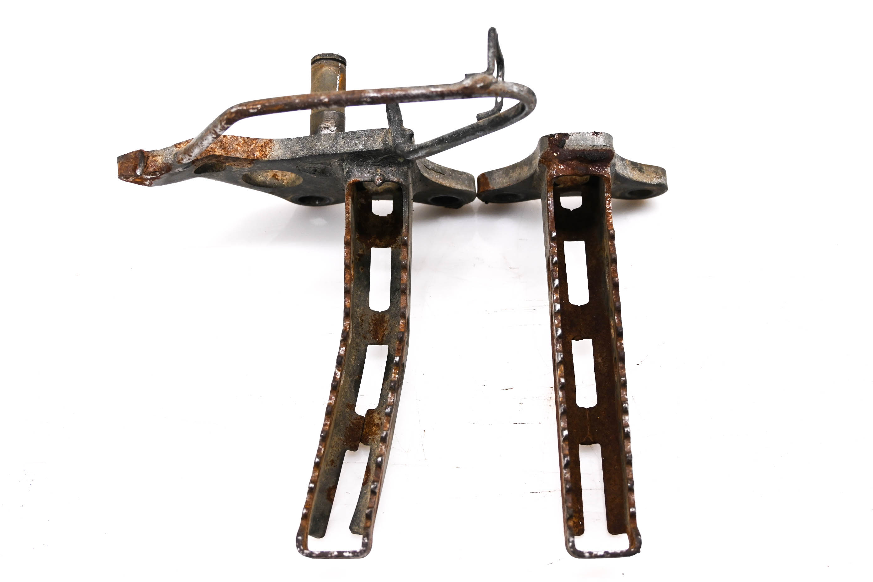 88 Yamaha Blaster 200 2x4 Foot Pegs Left & Right YFS200