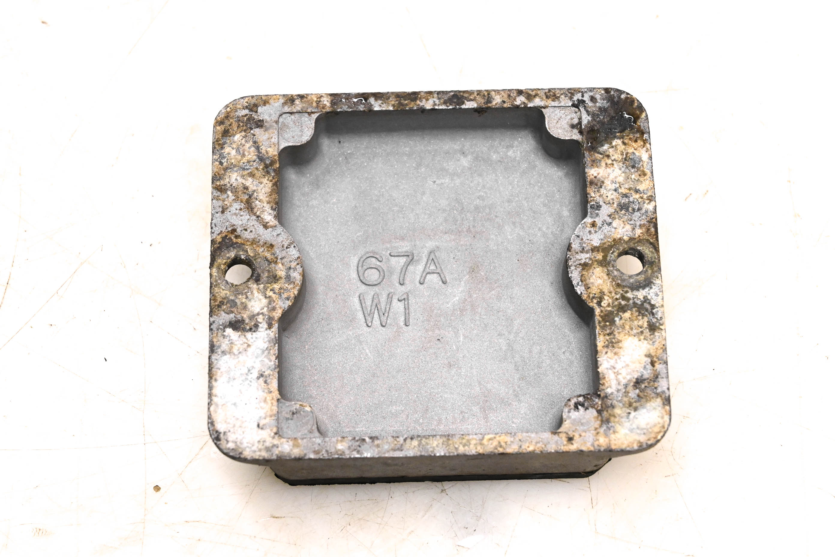 00 Yamaha Waverunner XL800 Engine Bracket Mount Stopper XA800
