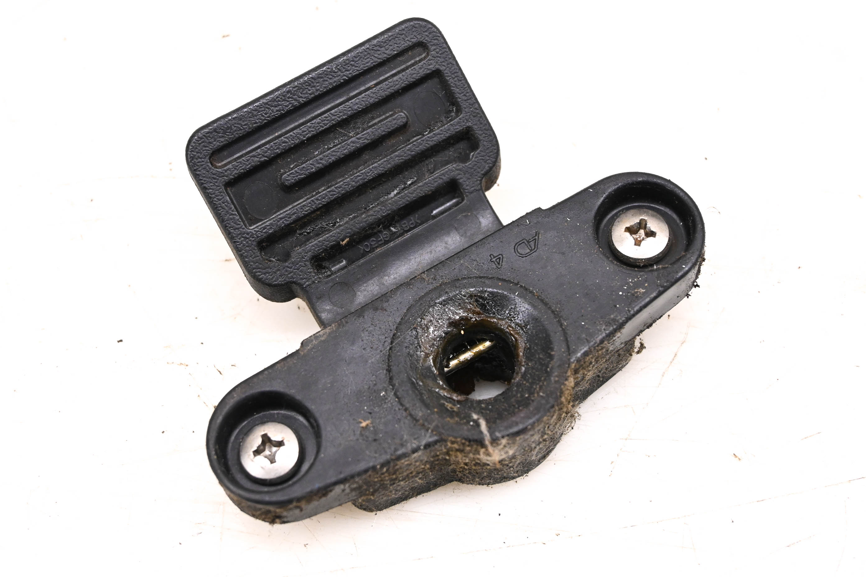 00 Yamaha Waverunner XL800 Hood Latch XA800